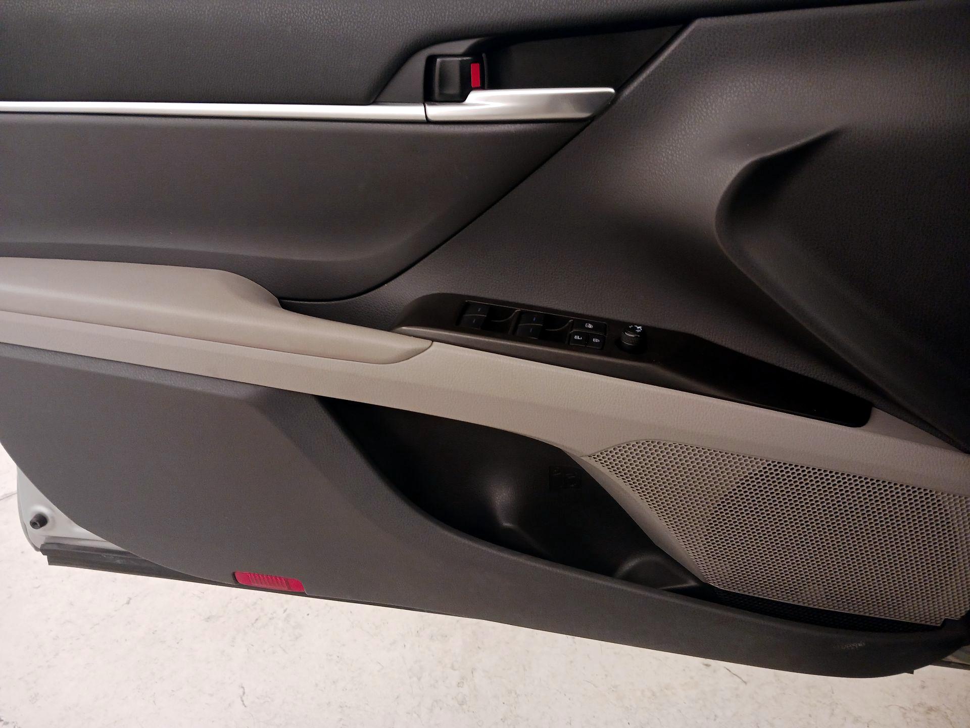 Thumbnail: 2023 Toyota Camry - 12