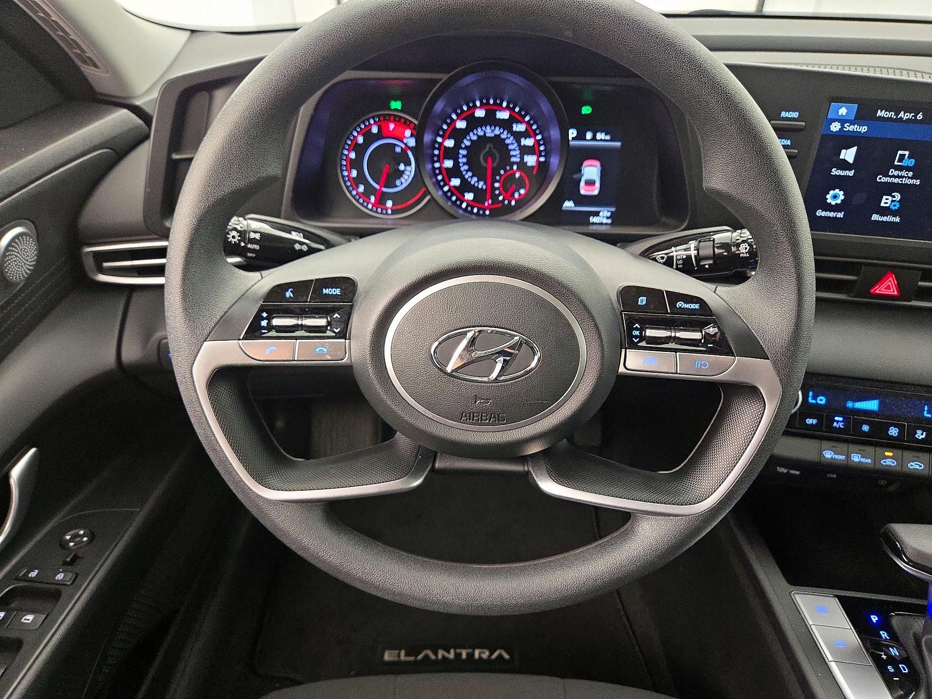 Thumbnail: 2023 Hyundai Elantra - 10