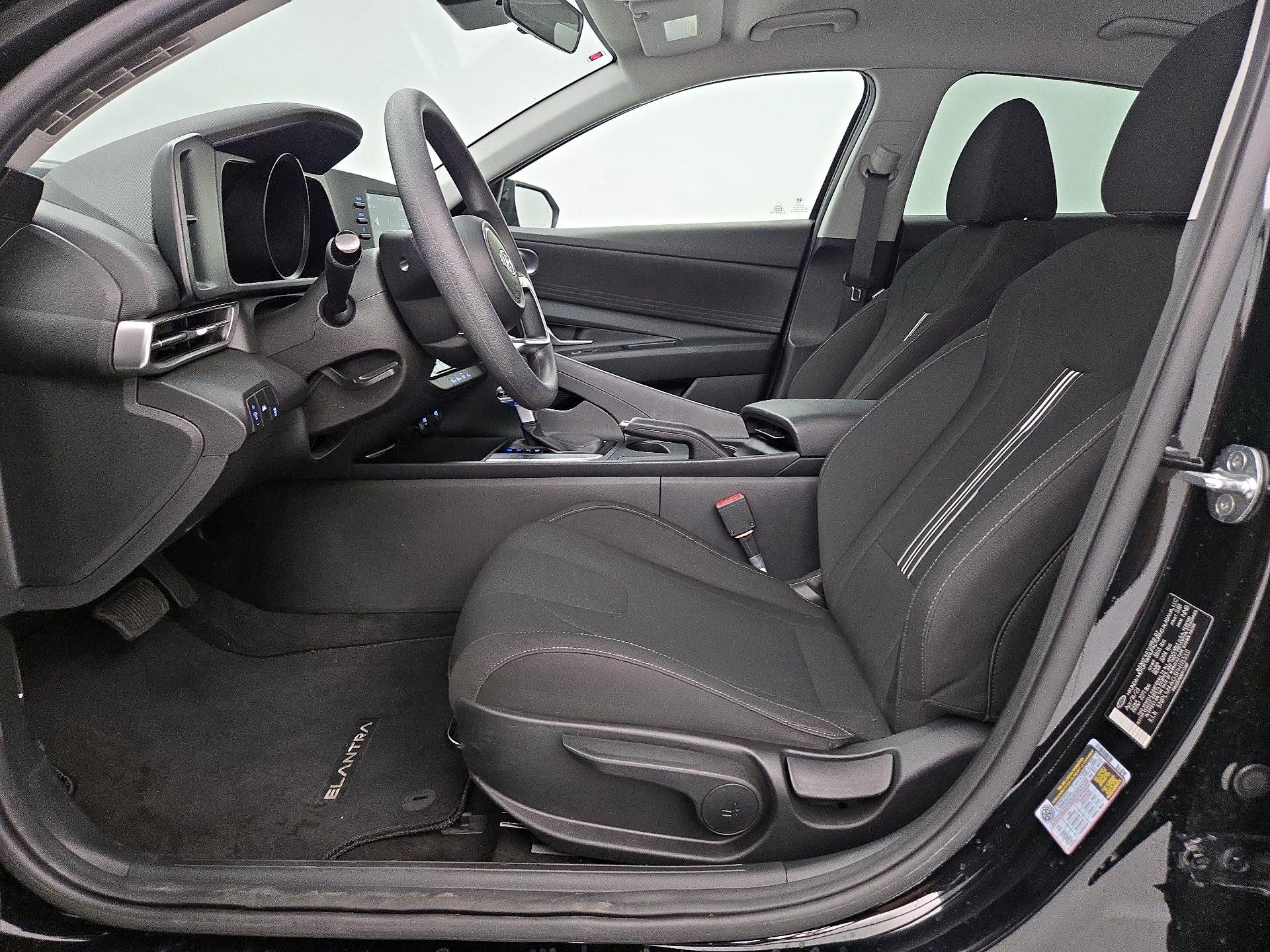 Thumbnail: 2023 Hyundai Elantra - 11