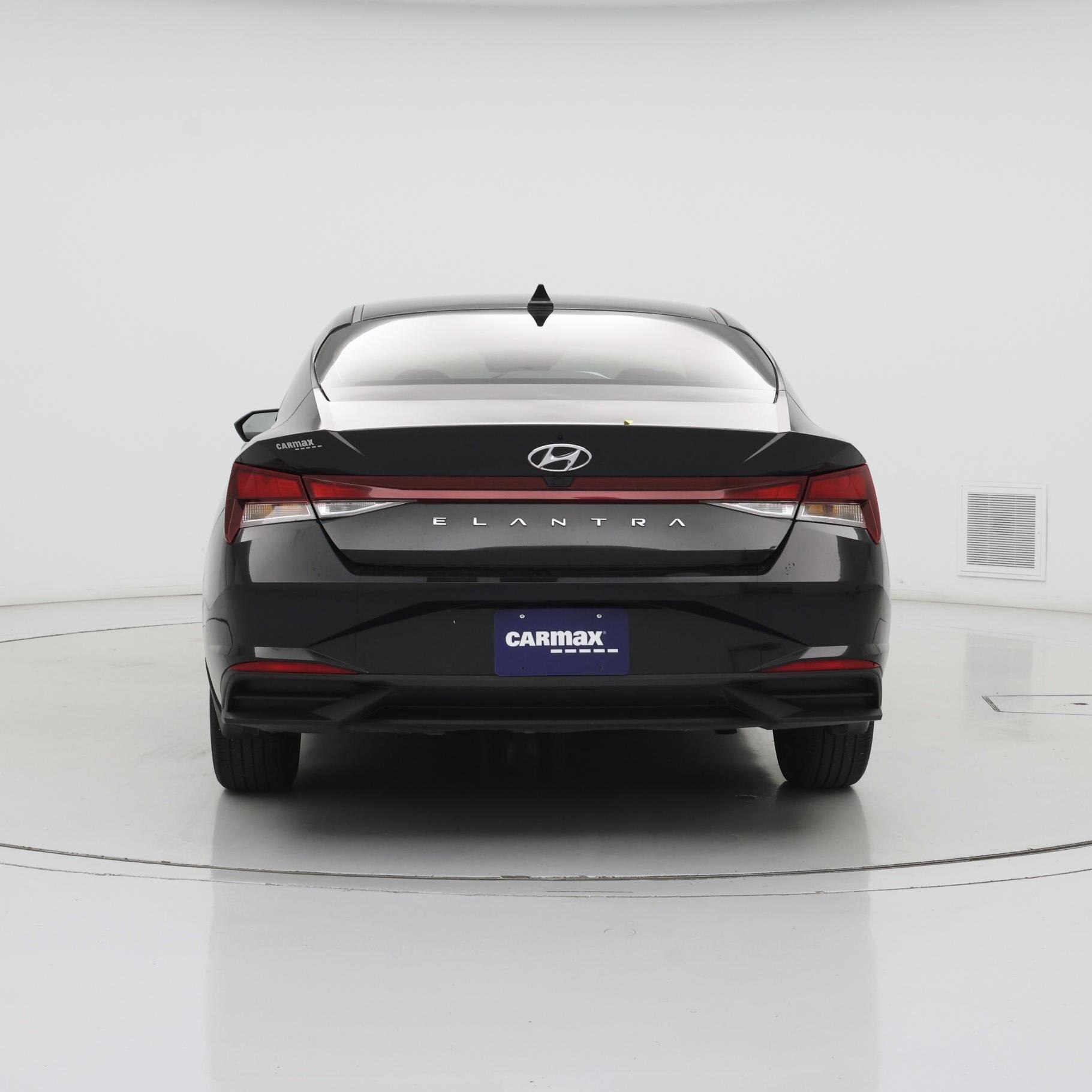 Thumbnail: 2023 Hyundai Elantra - 6