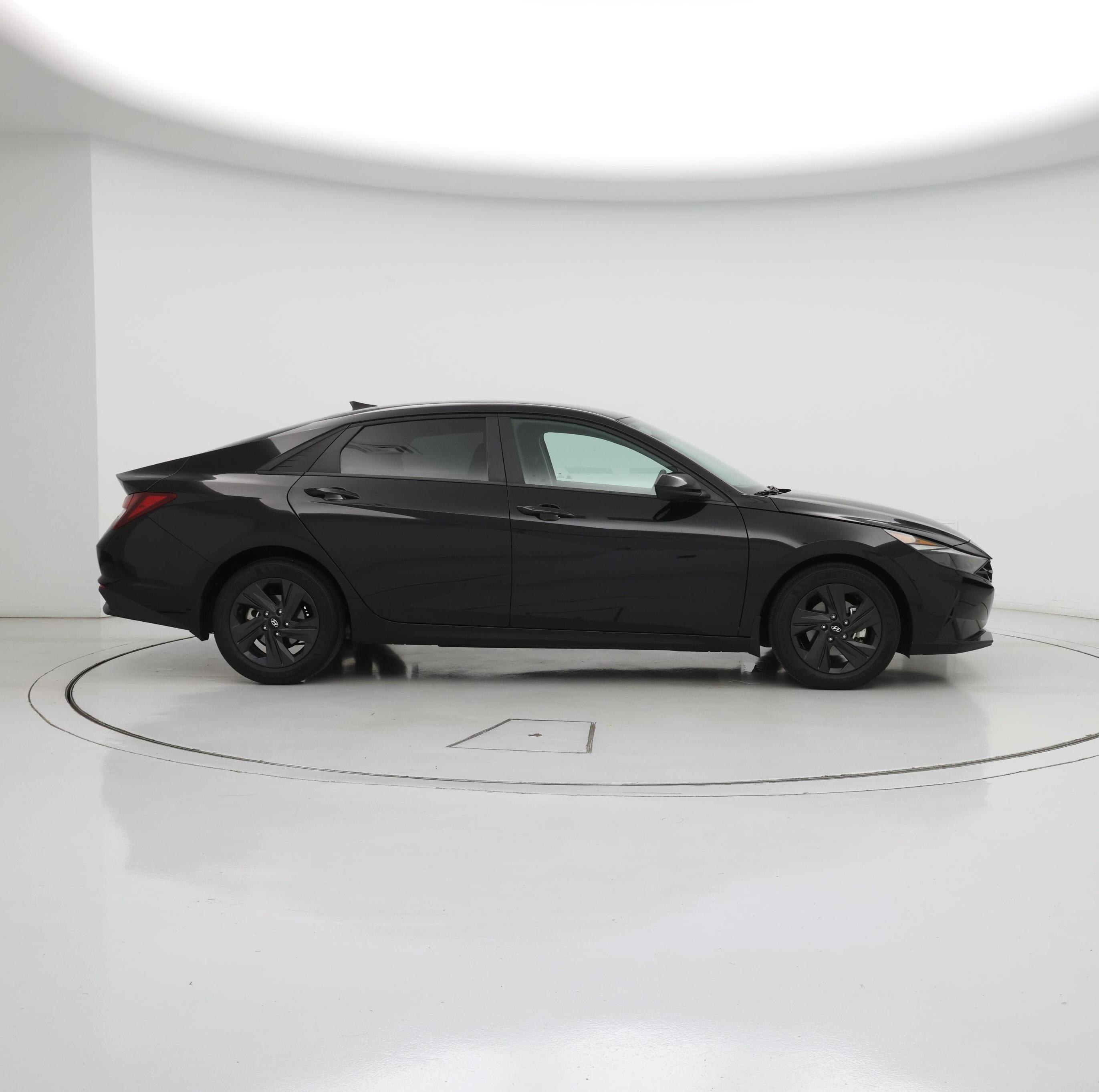 Thumbnail: 2023 Hyundai Elantra - 7