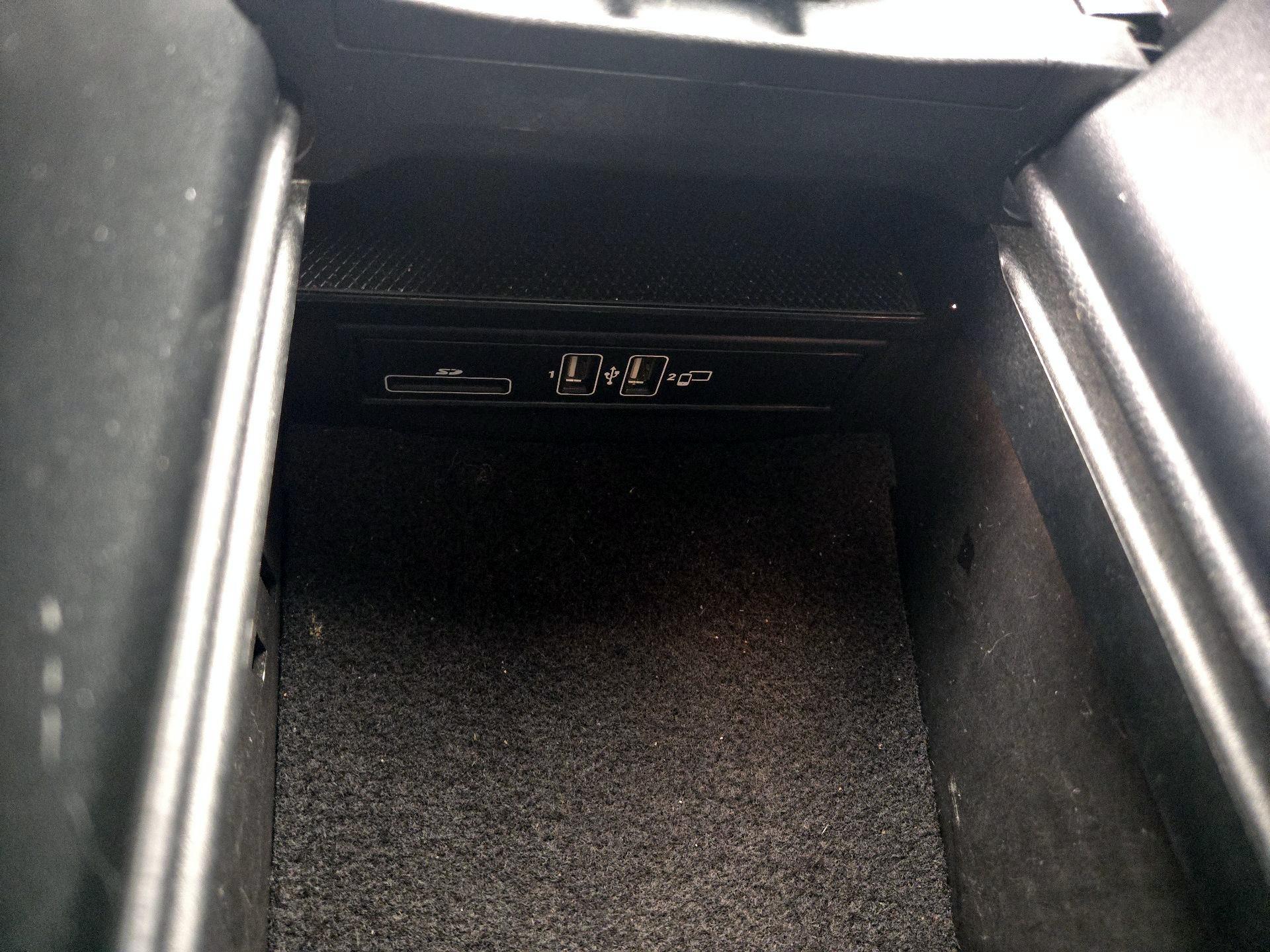 Thumbnail: 2021 Mercedes-Benz C-Class - 18