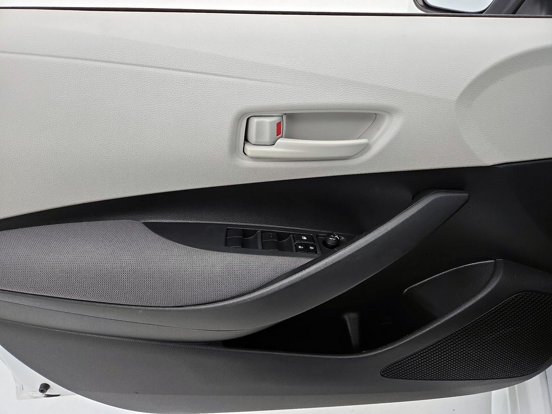 Thumbnail: 2023 Toyota Corolla - 12