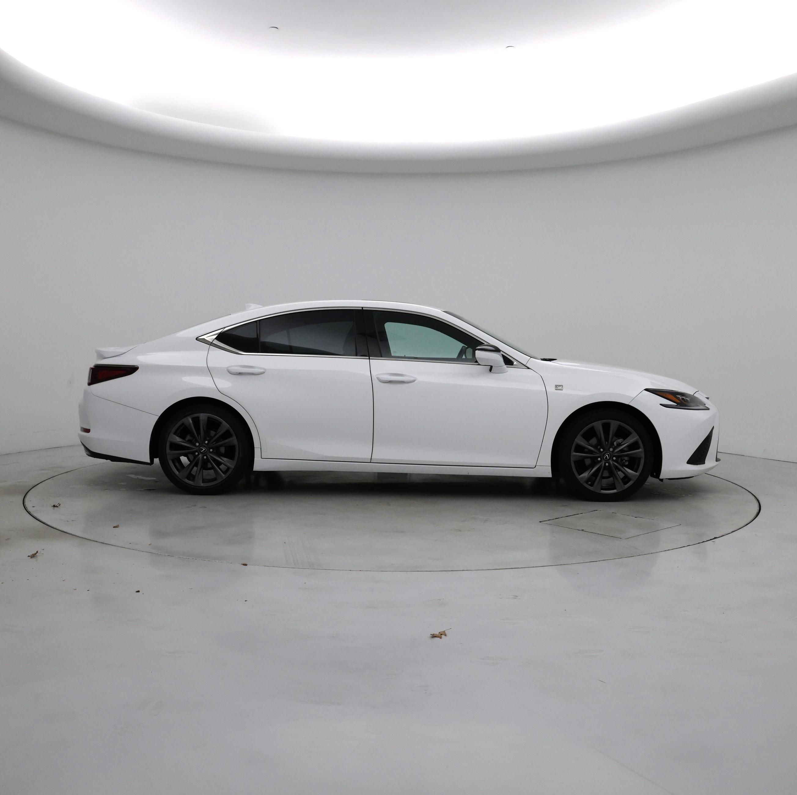 Thumbnail: 2020 Lexus ES - 7