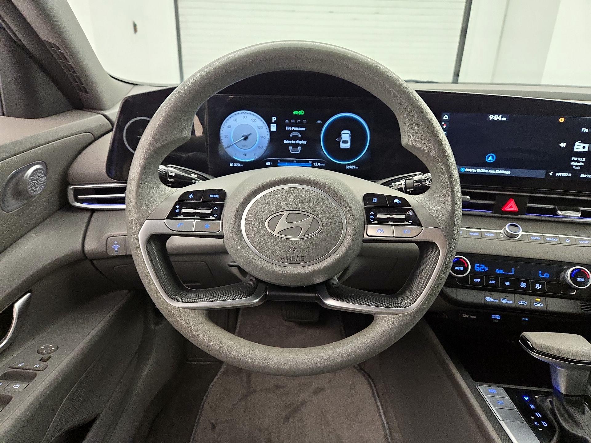 Thumbnail: 2024 Hyundai Elantra - 10