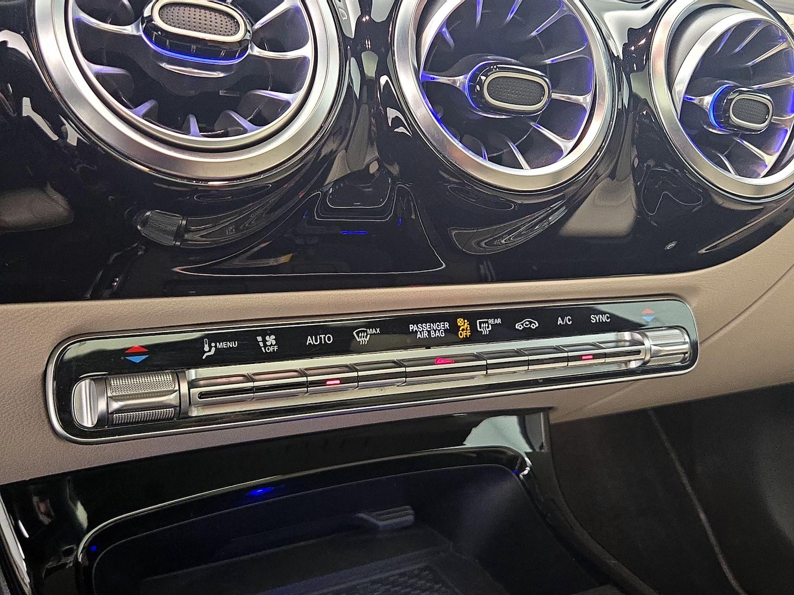 2022 Mercedes-Benz CLA CLA250 - Photo 18