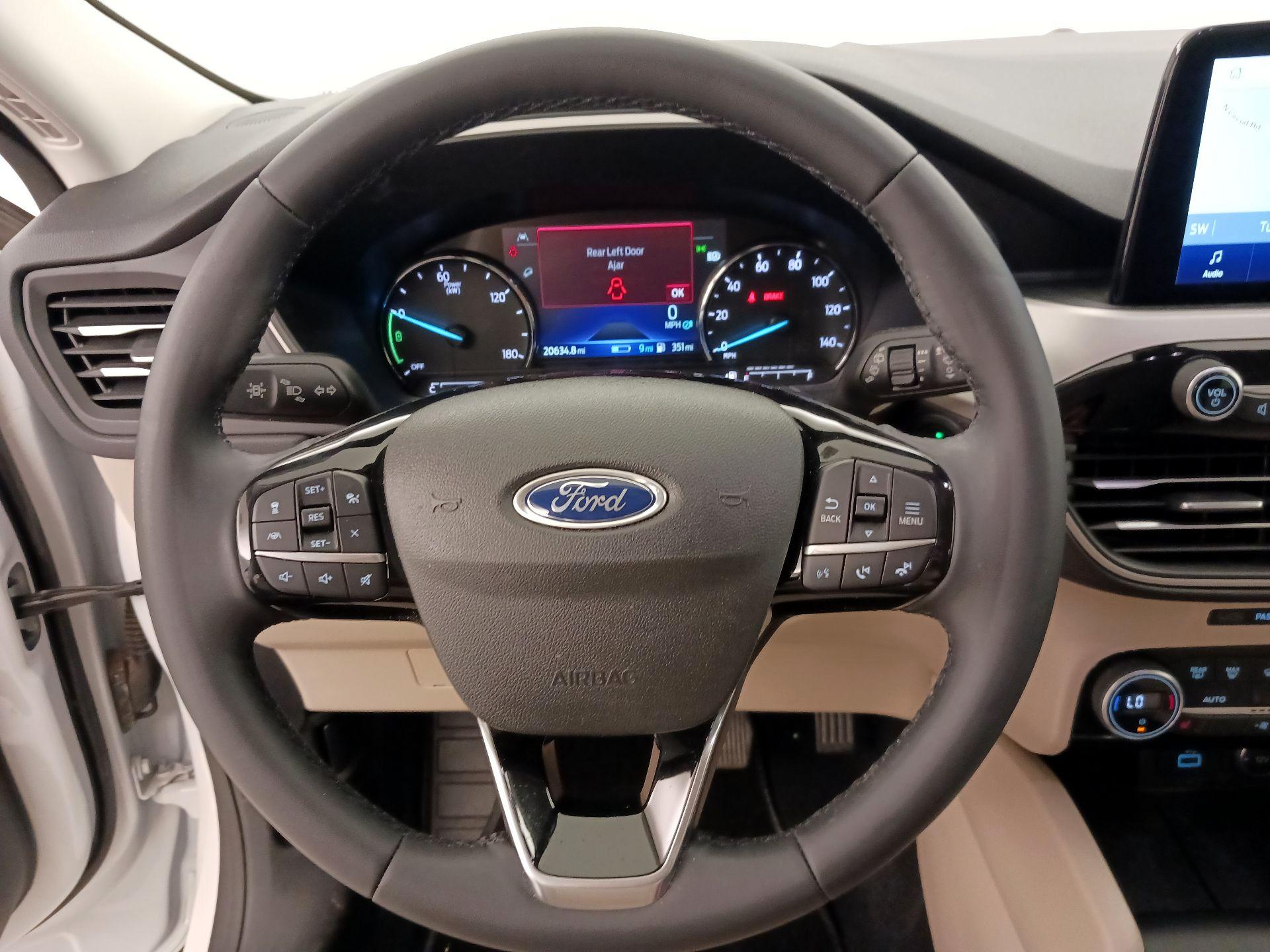 Thumbnail: 2021 Ford Escape - 10