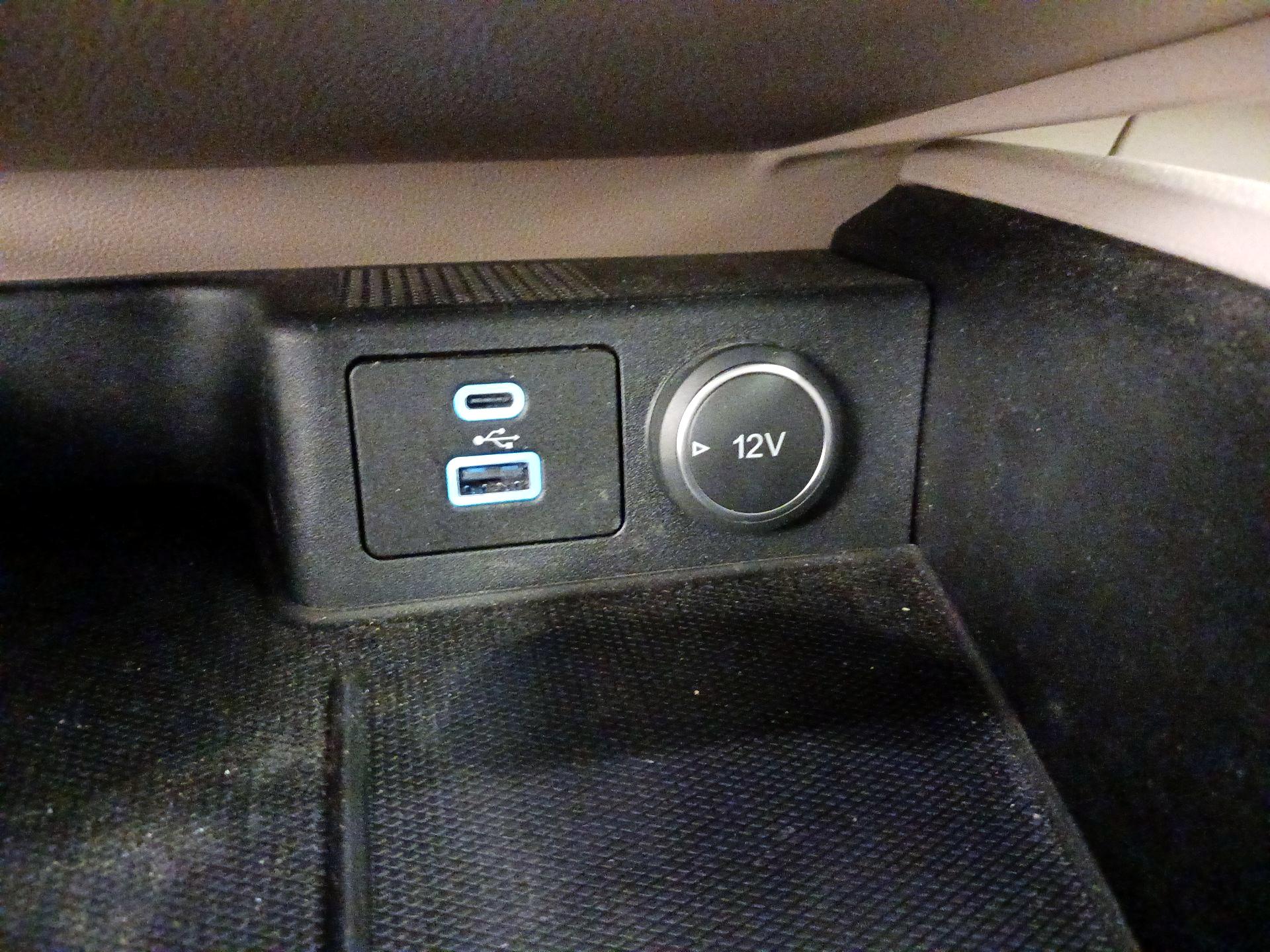 Thumbnail: 2021 Ford Escape - 19