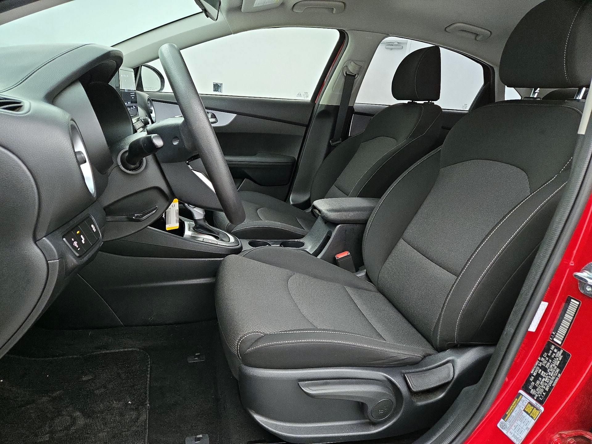 Thumbnail: 2024 Kia Forte - 11