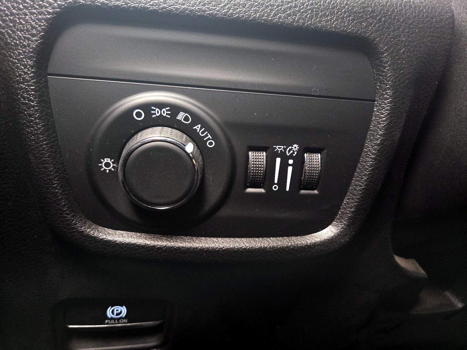 2023 Jeep Grand Cherokee Laredo - Photo 14