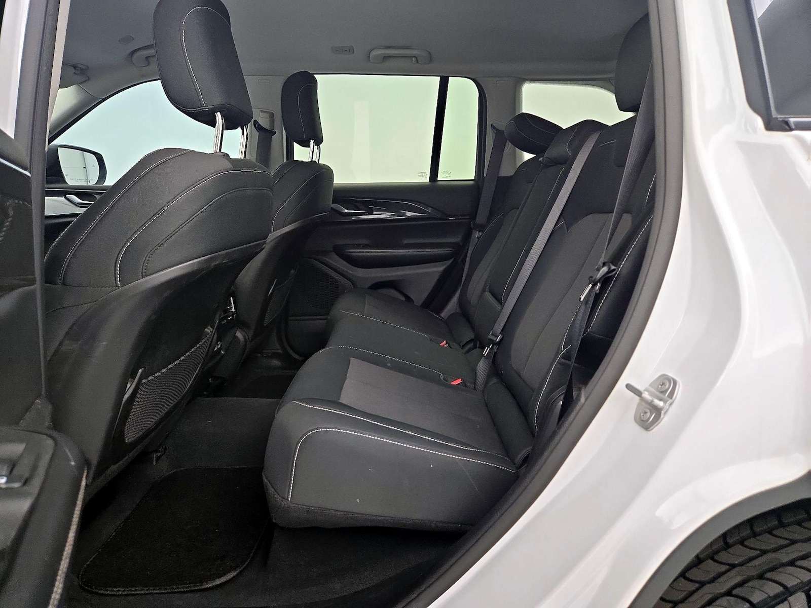2023 Jeep Grand Cherokee Laredo - Photo 20