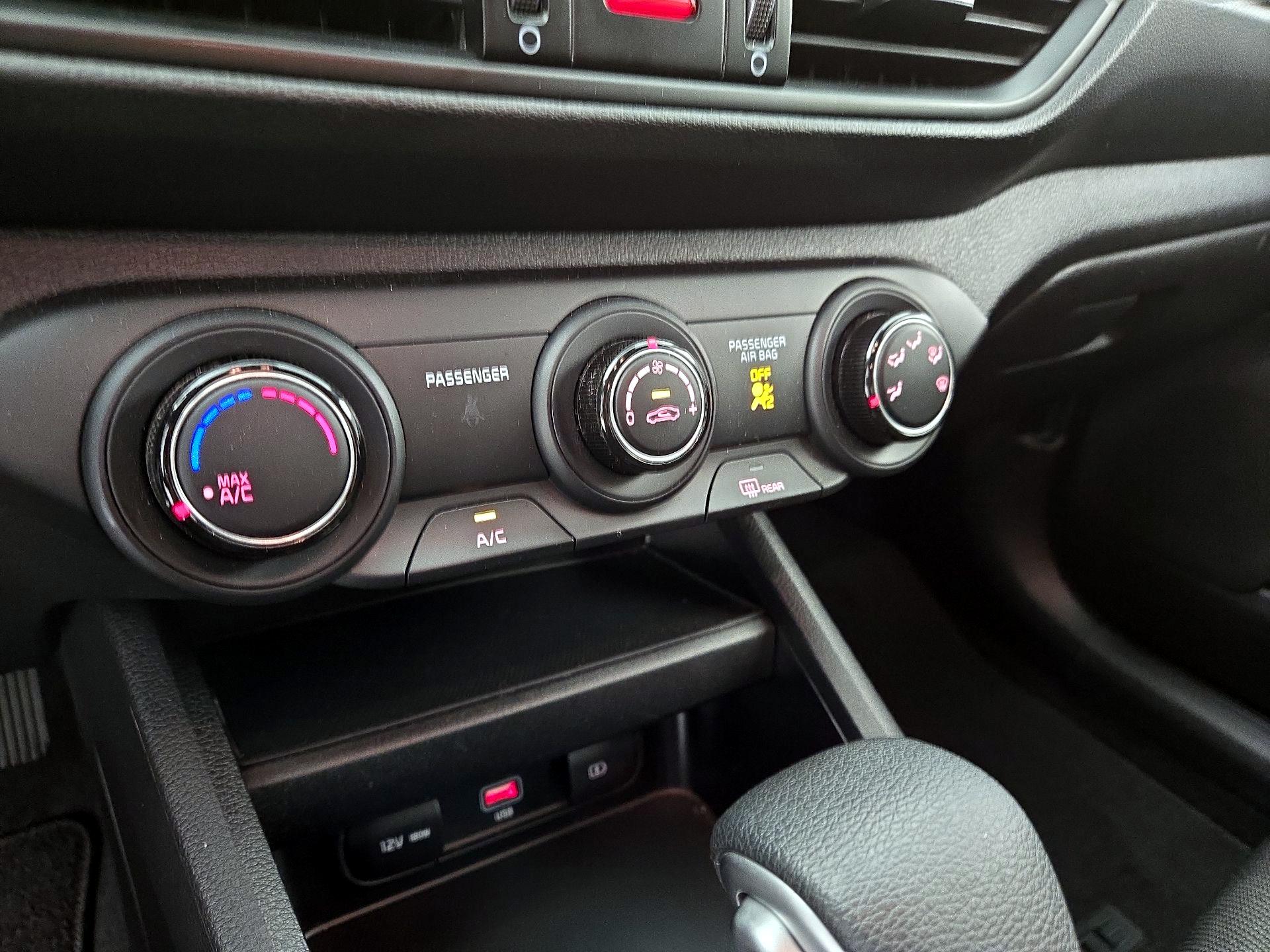 Thumbnail: 2024 Kia Forte - 16