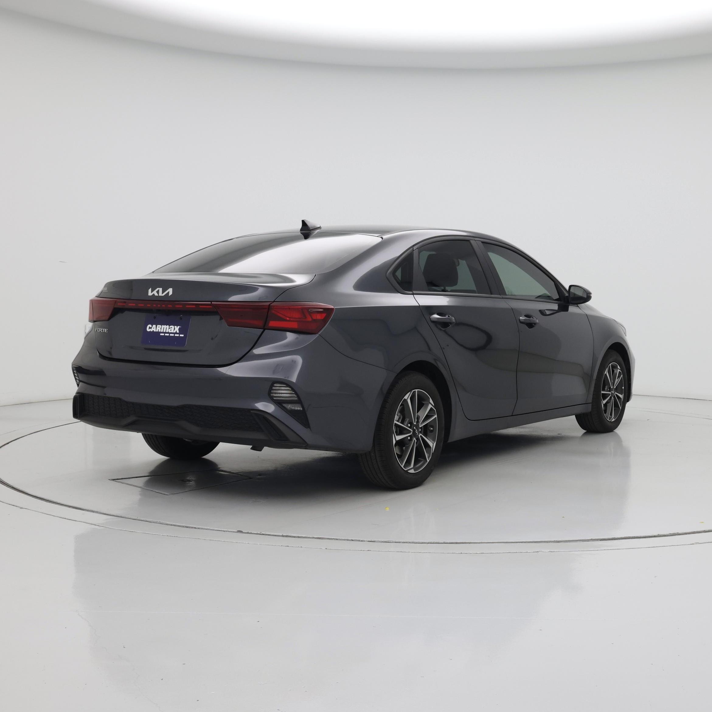 Thumbnail: 2024 Kia Forte - 8