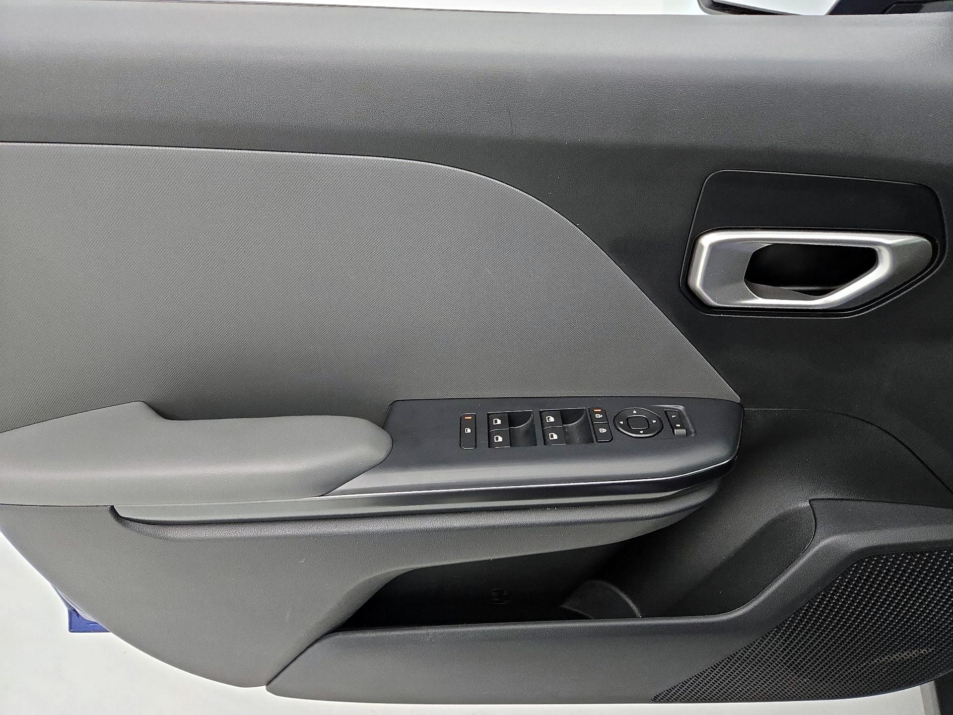 Thumbnail: 2025 Kia K4 - 12