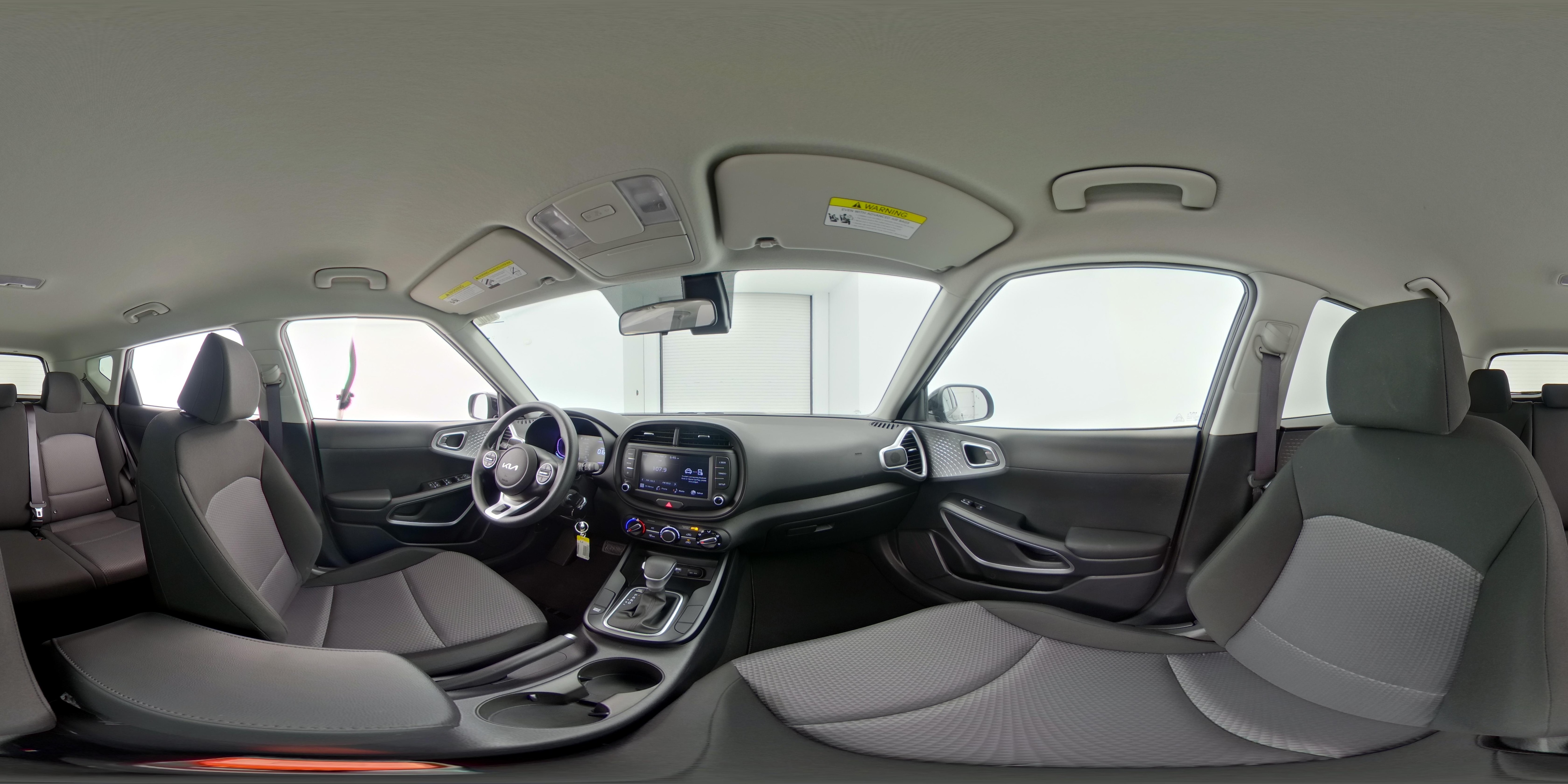 2025 Kia Soul LX - Photo 24