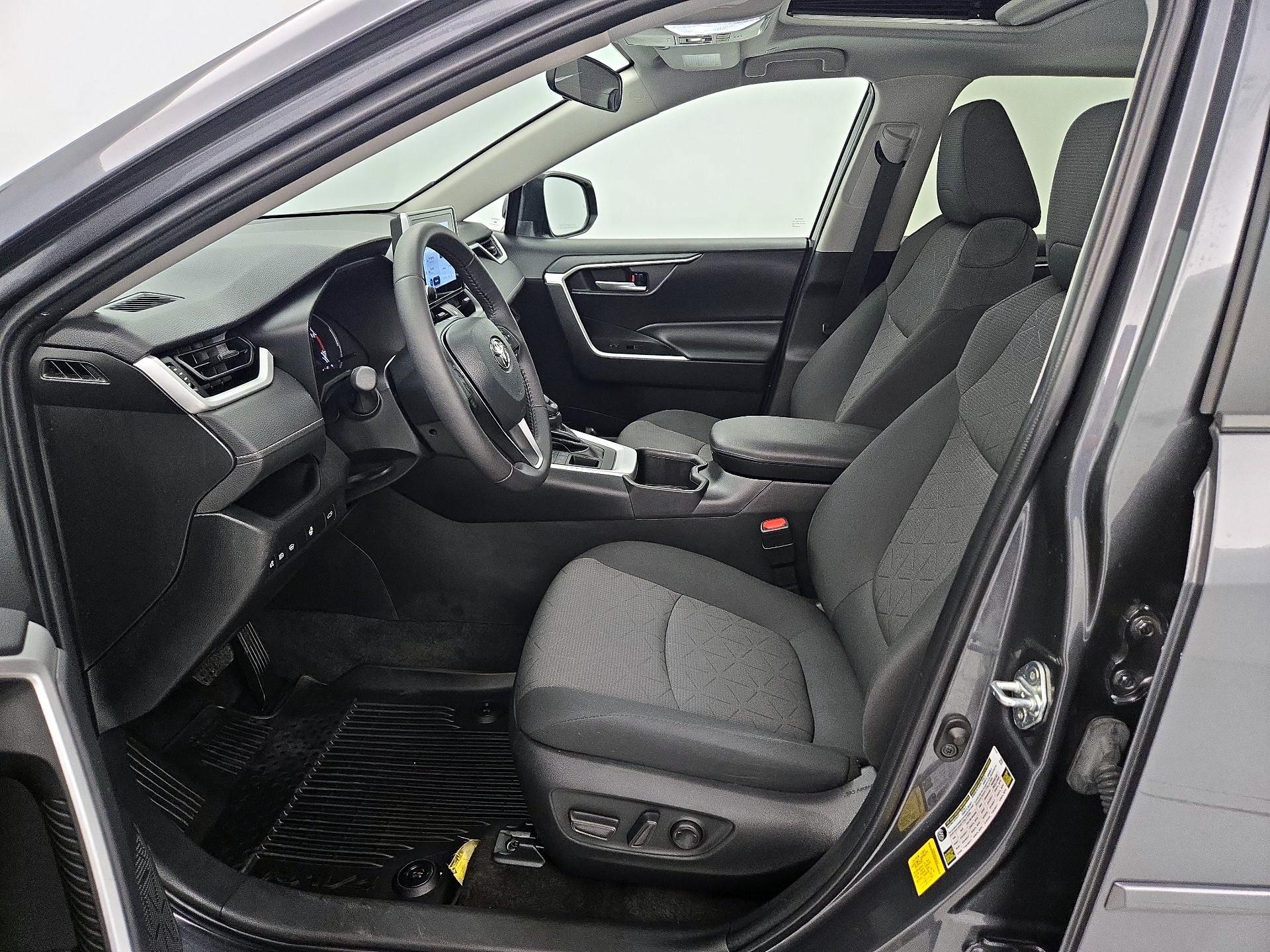 Thumbnail: 2023 Toyota RAV4 - 11