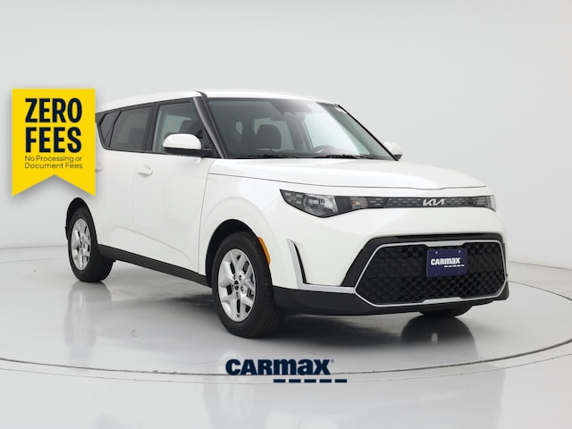 White 2025 Kia Soul LX FWD SUV / Crossover Front-Wheel Drive Automatic
