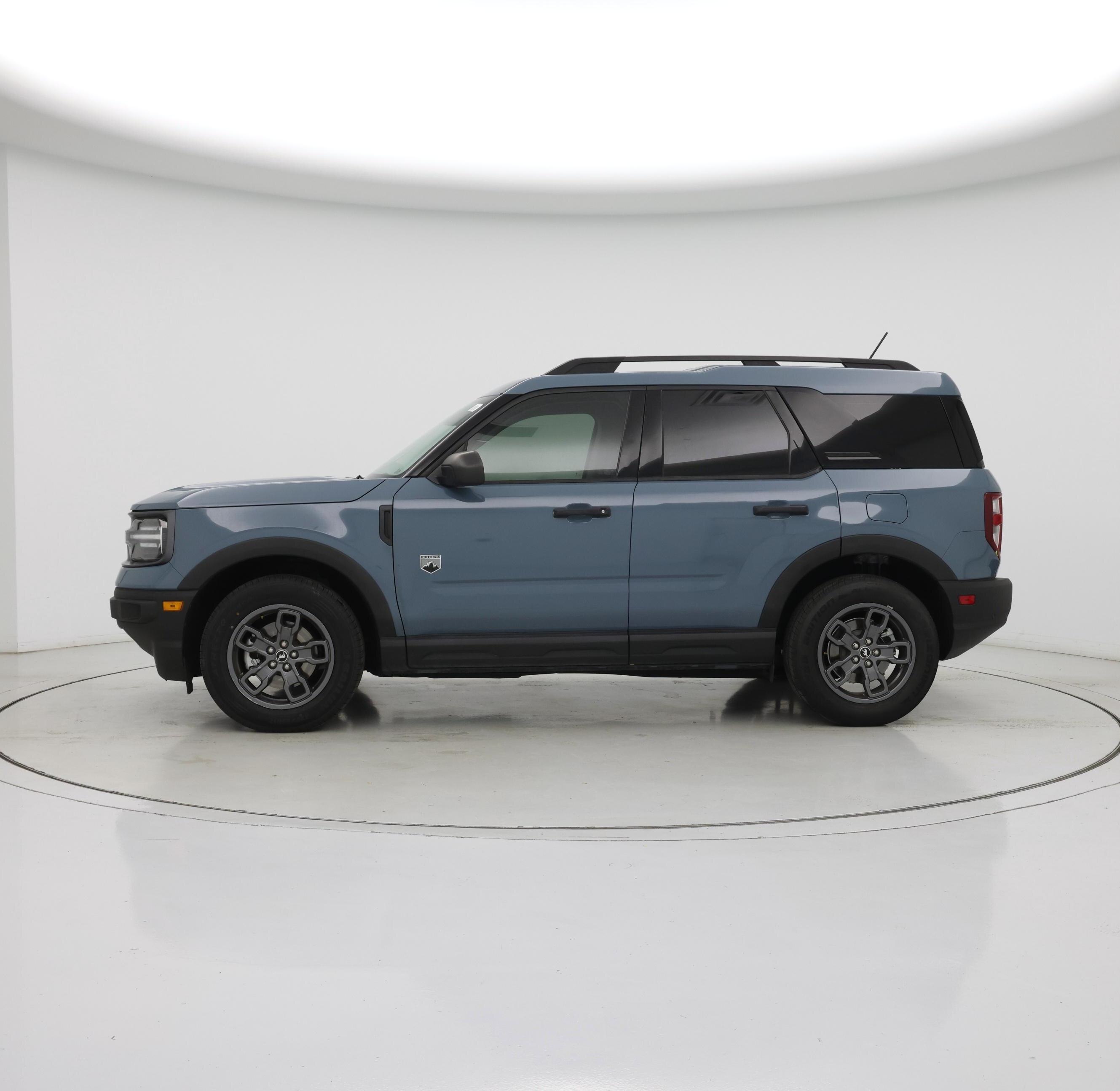 Thumbnail: 2023 Ford Bronco Sport - 3