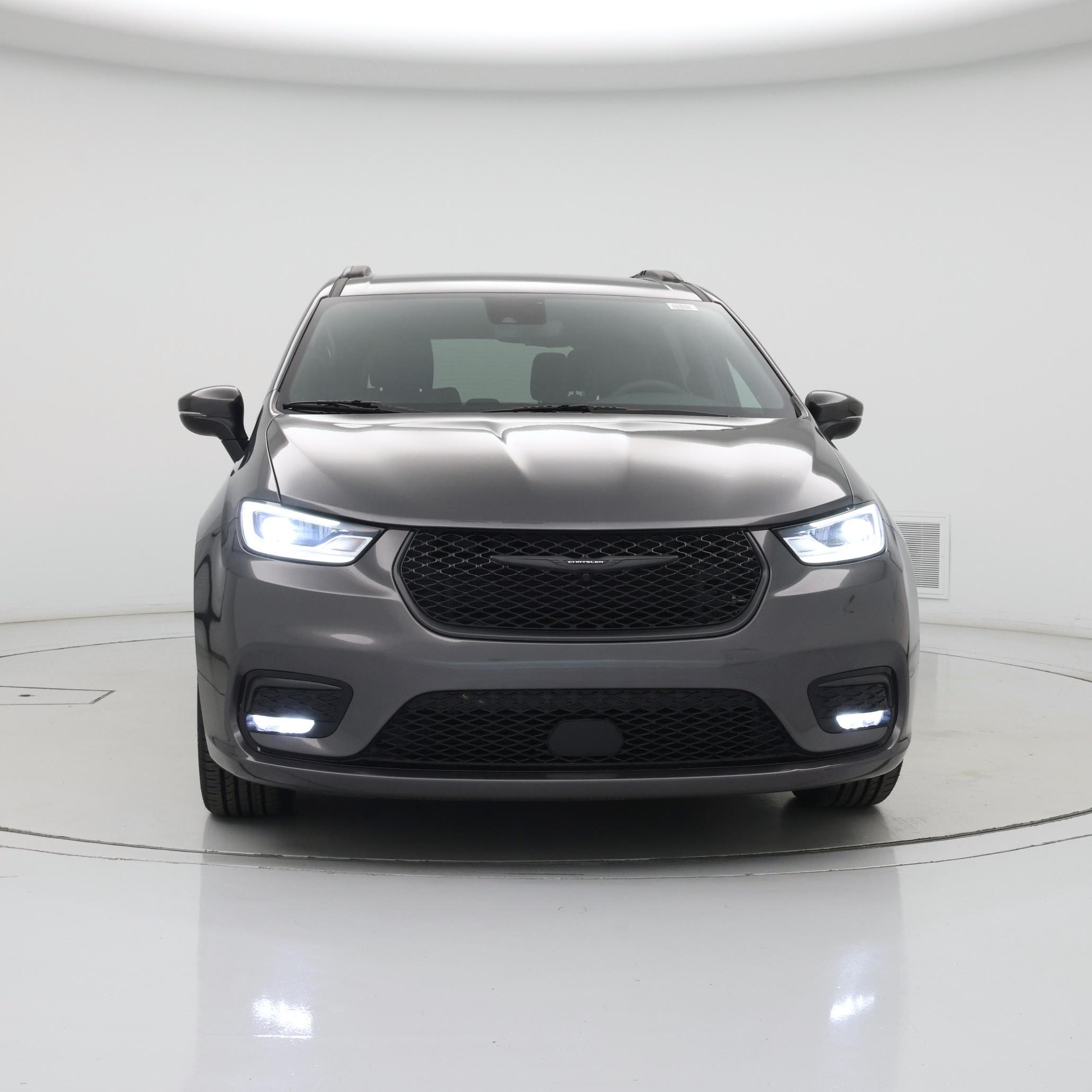 Thumbnail: 2023 Chrysler Pacifica - 5
