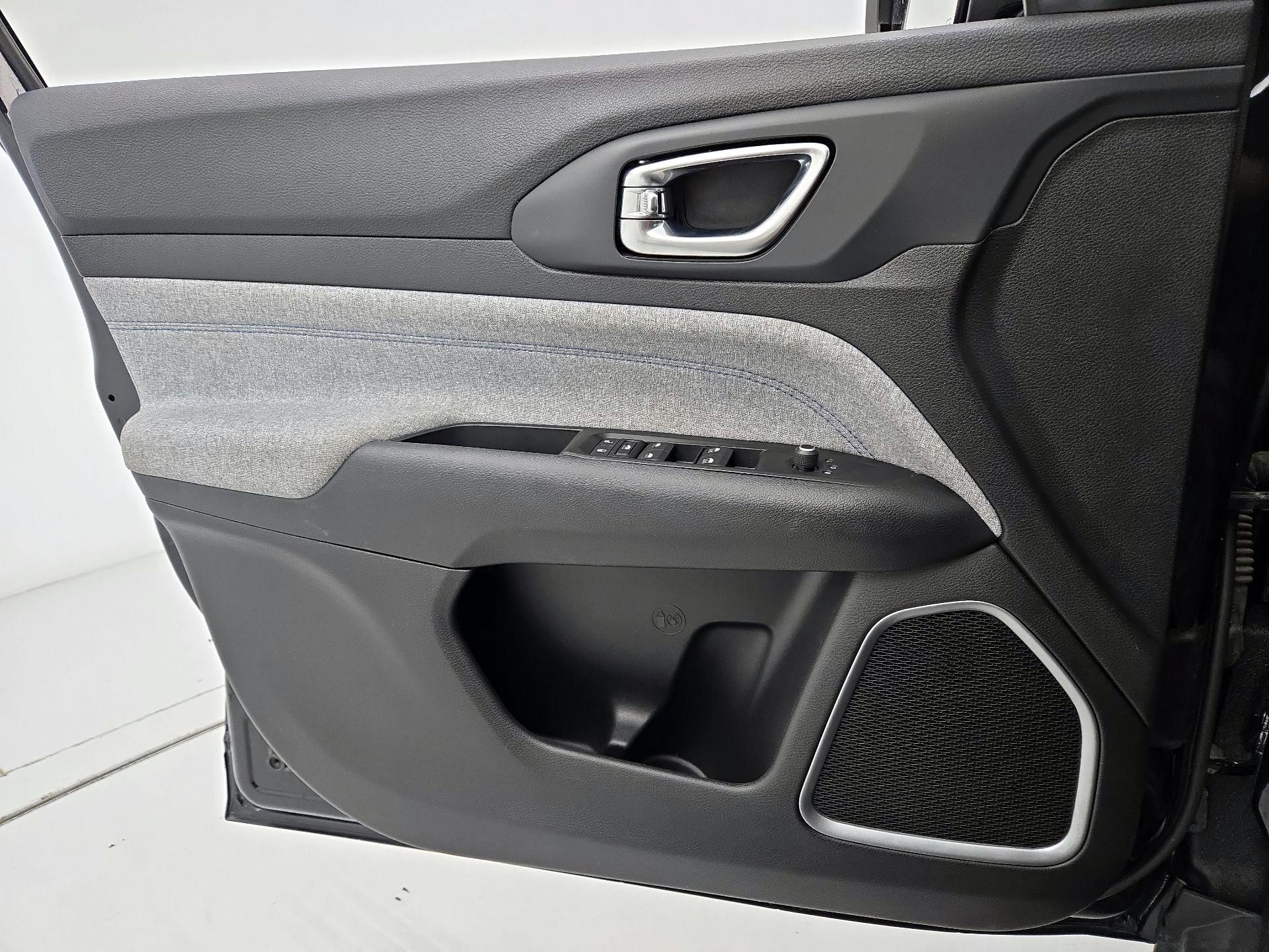 Thumbnail: 2022 Jeep Compass - 12