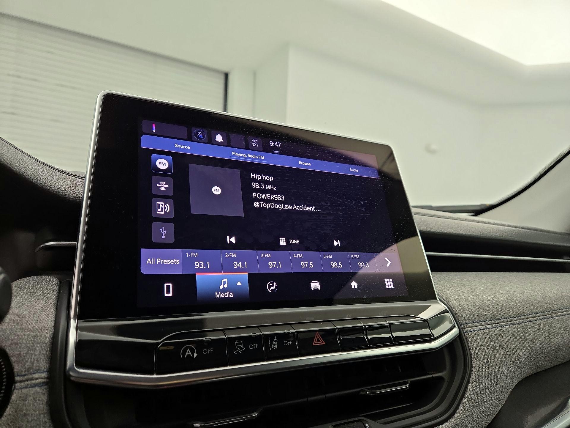 Thumbnail: 2022 Jeep Compass - 15