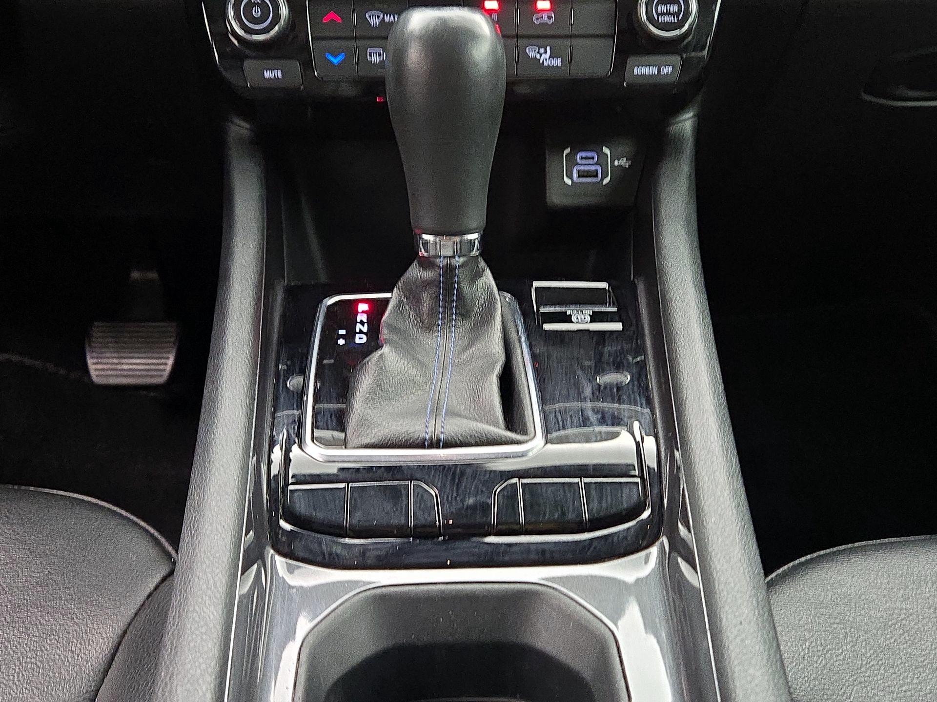 Thumbnail: 2022 Jeep Compass - 17