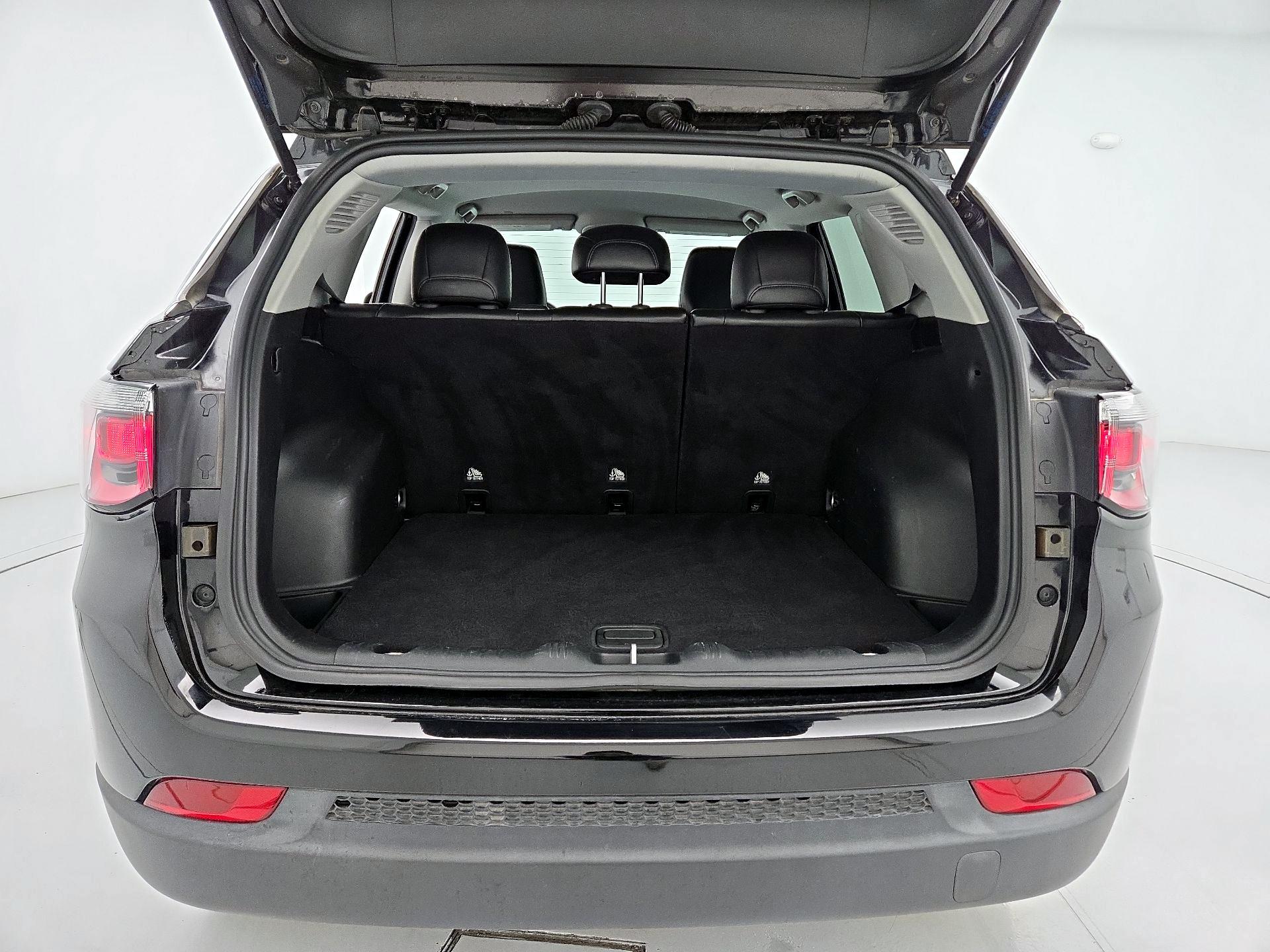 Thumbnail: 2022 Jeep Compass - 20