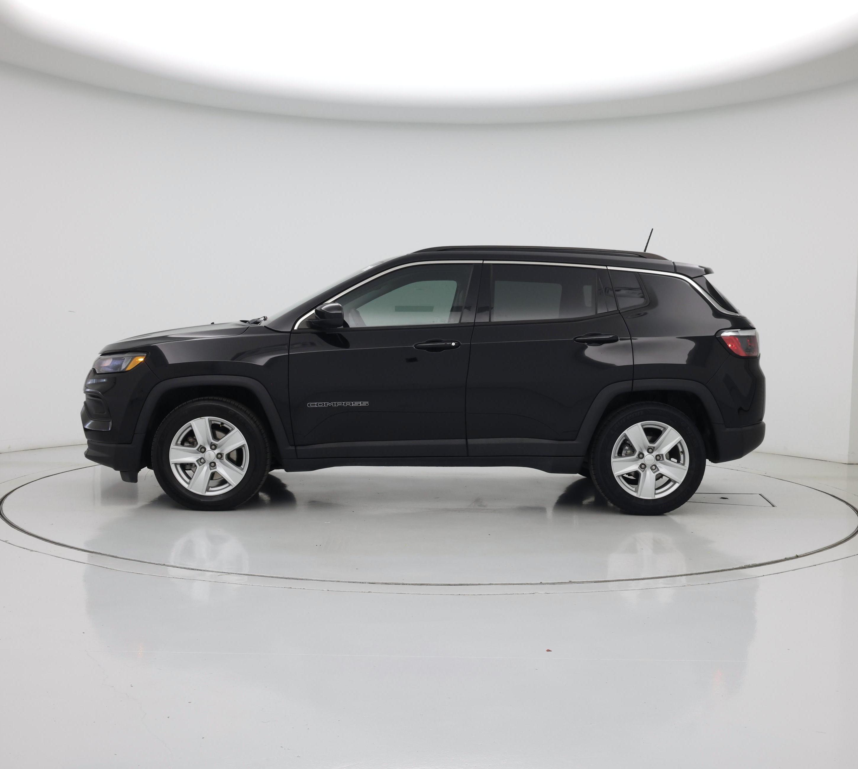Thumbnail: 2022 Jeep Compass - 3