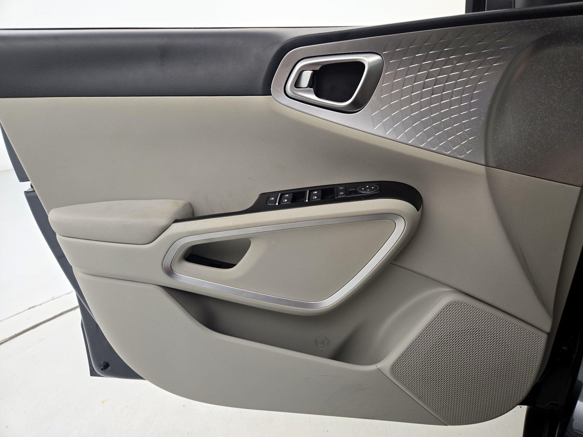 Thumbnail: 2025 Kia Soul - 12