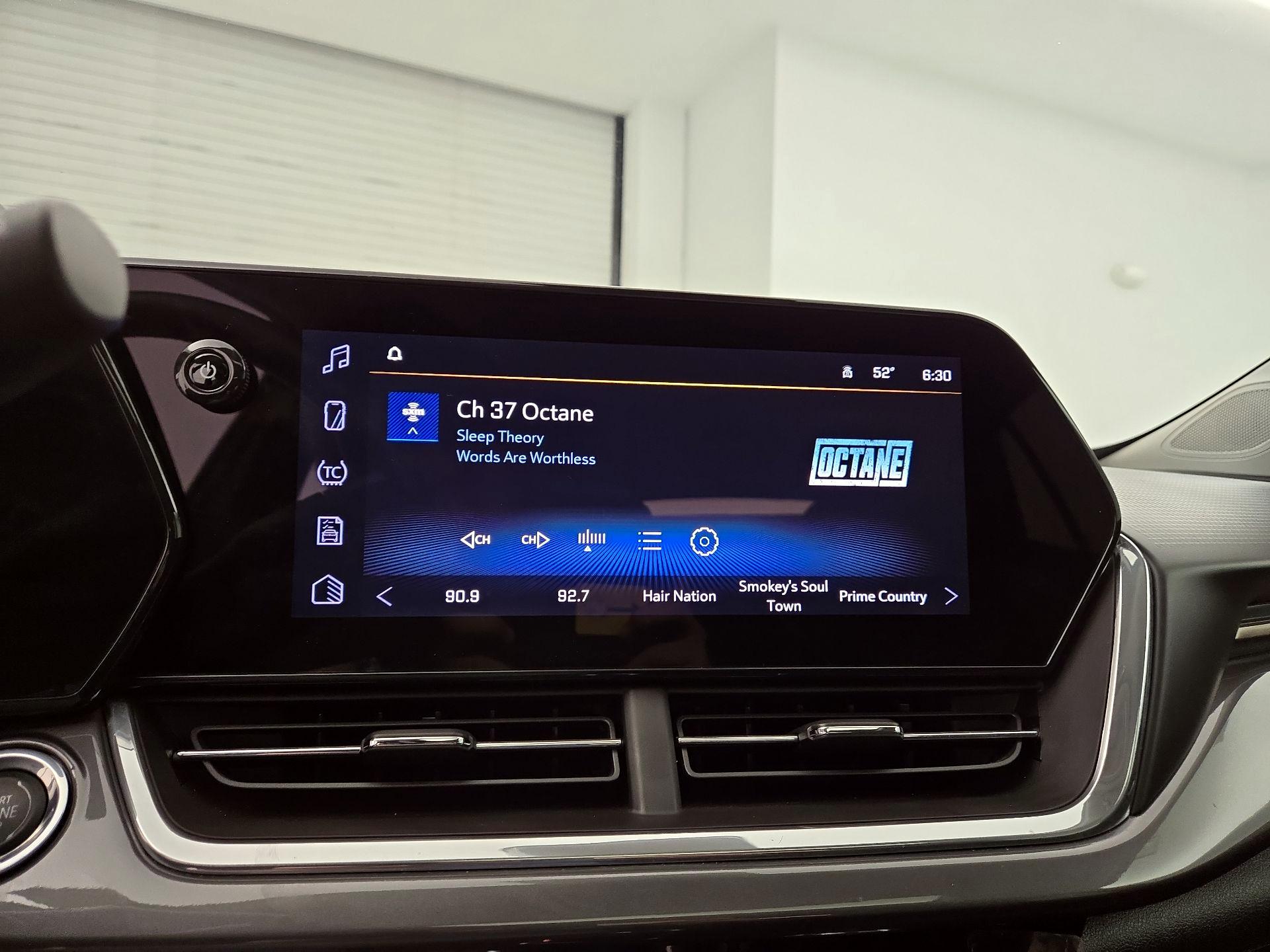 Thumbnail: 2024 Chevrolet Trax - 15
