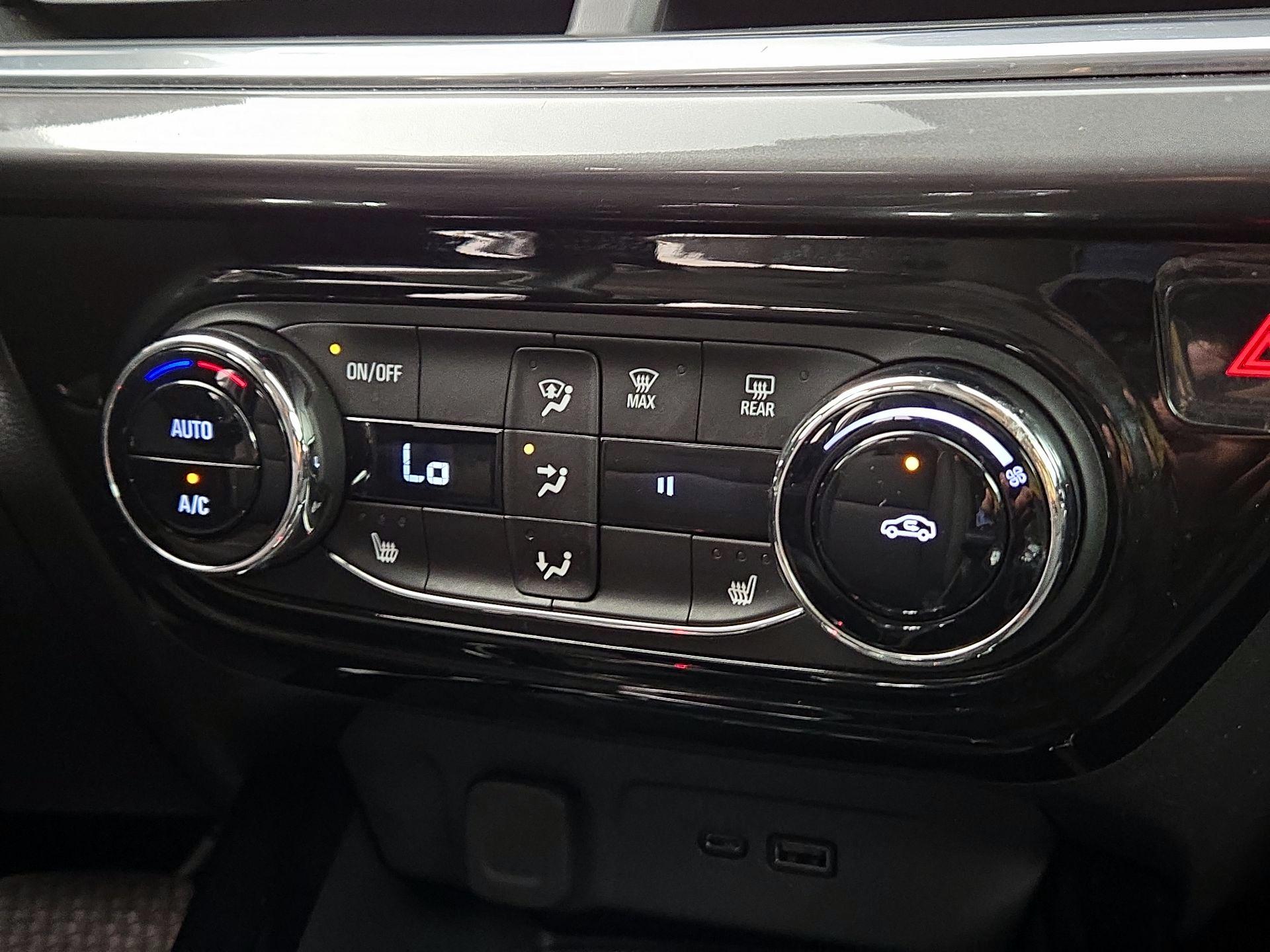 Thumbnail: 2024 Chevrolet Trax - 16