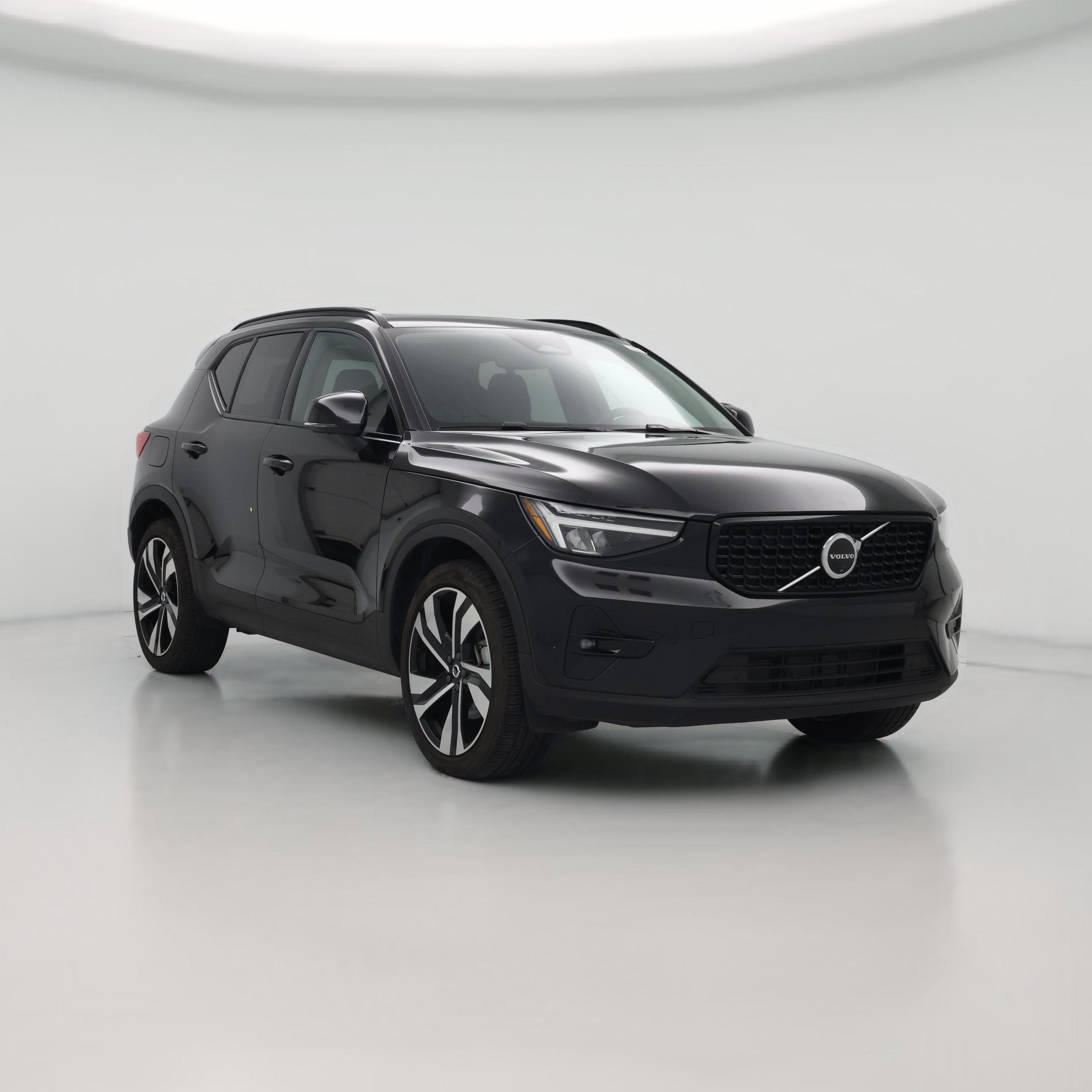 Thumbnail: 2025 Volvo XC40 - 1