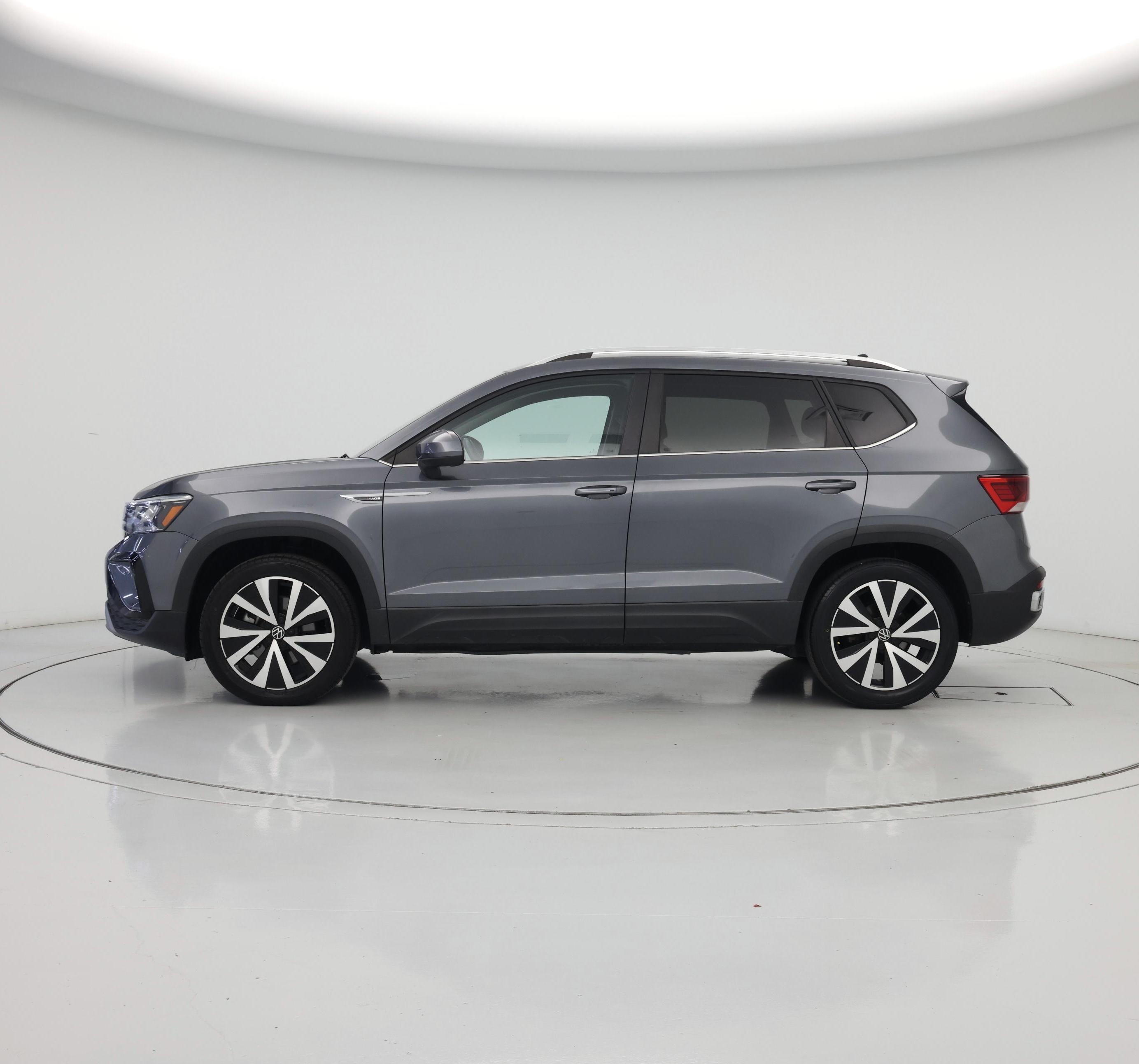 Thumbnail: 2022 Volkswagen Taos - 3
