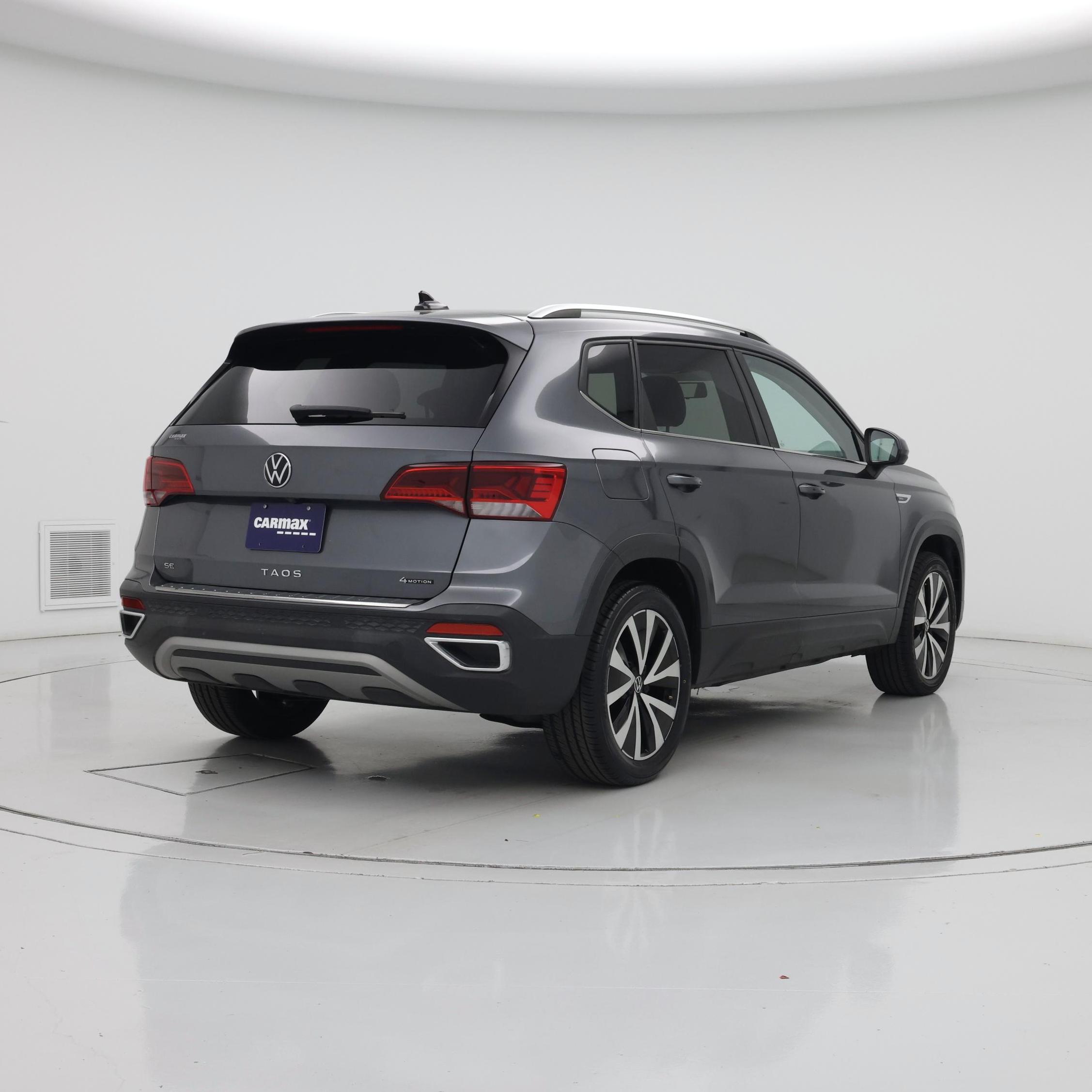 Thumbnail: 2022 Volkswagen Taos - 8