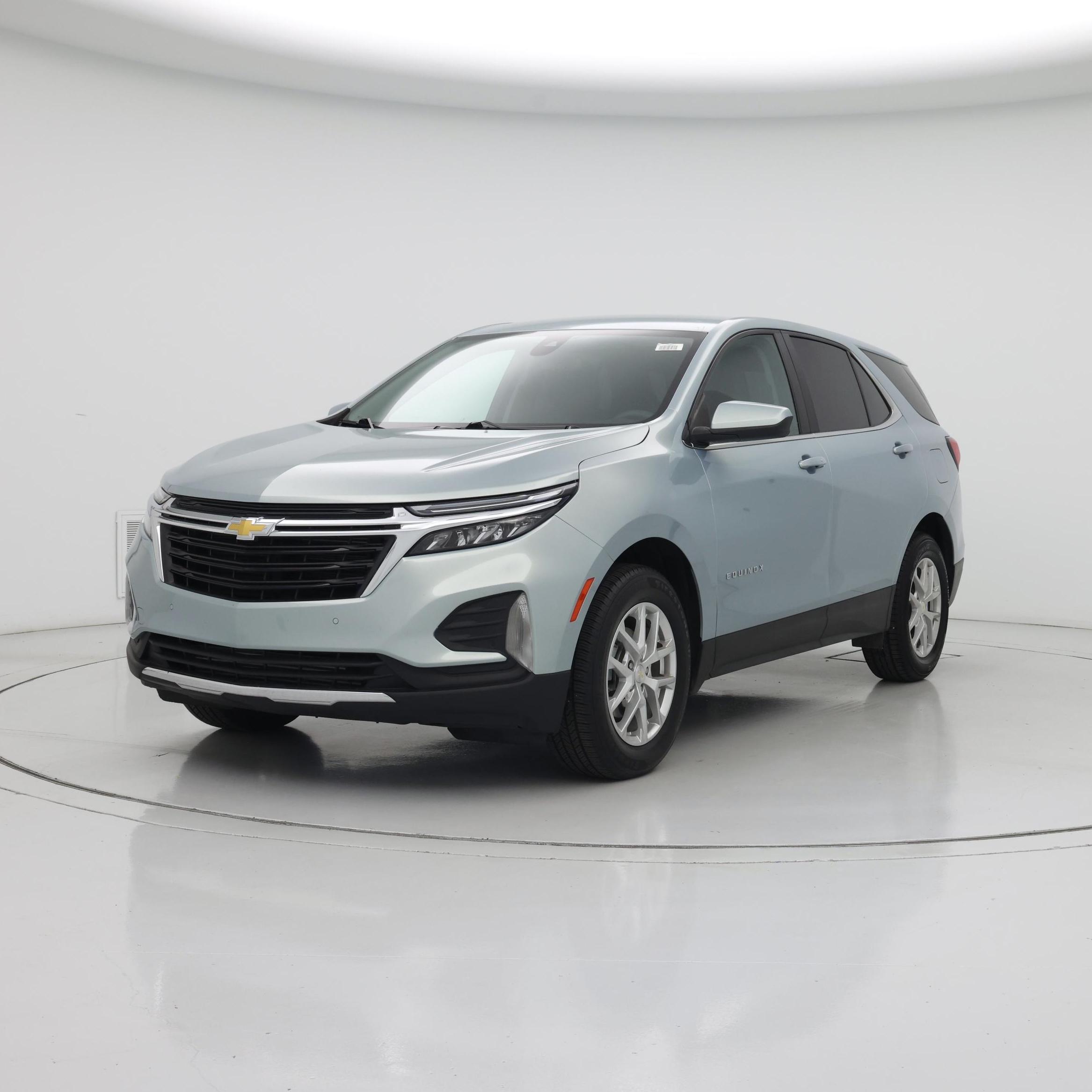 Thumbnail: 2022 Chevrolet Equinox - 4
