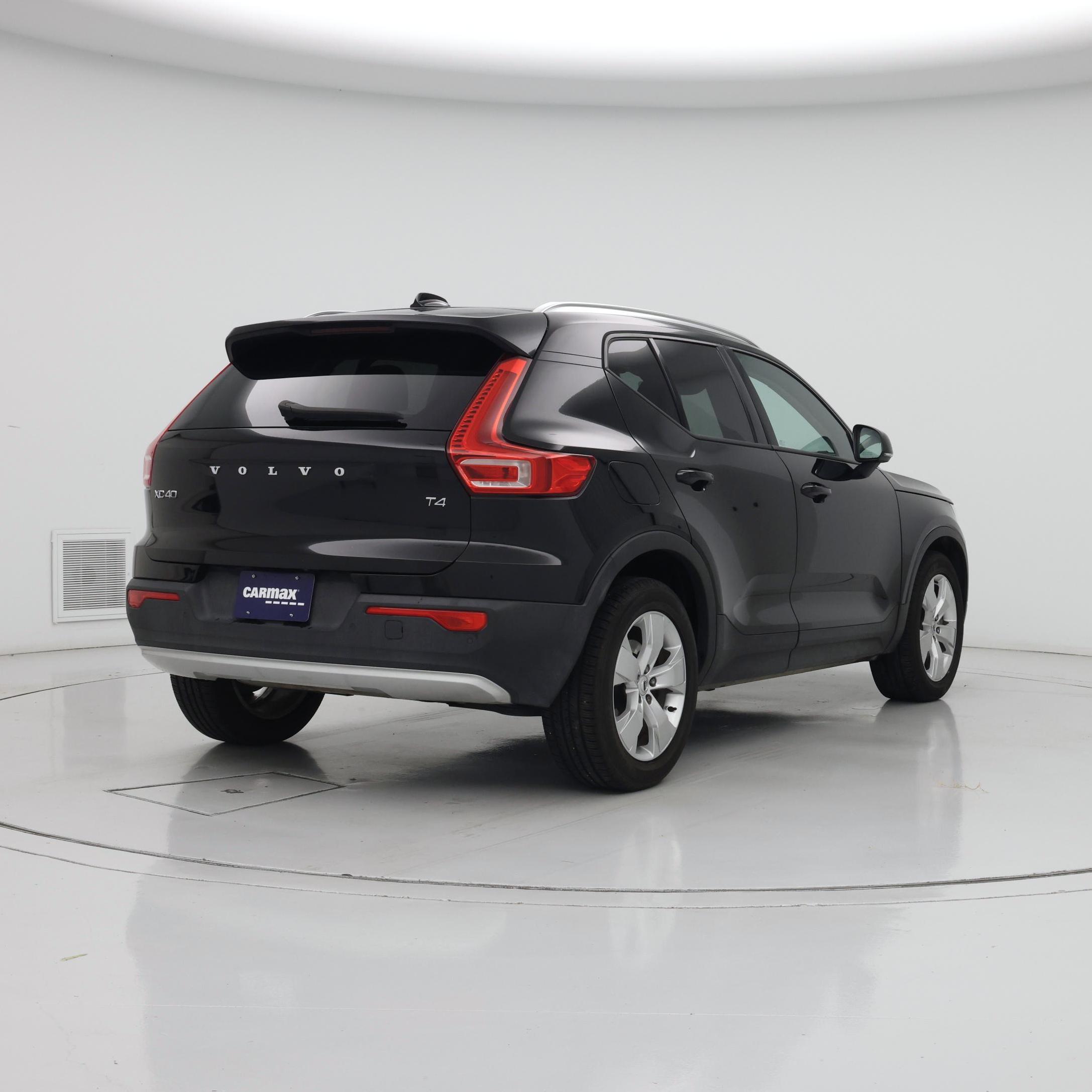 Thumbnail: 2021 Volvo XC40 - 8
