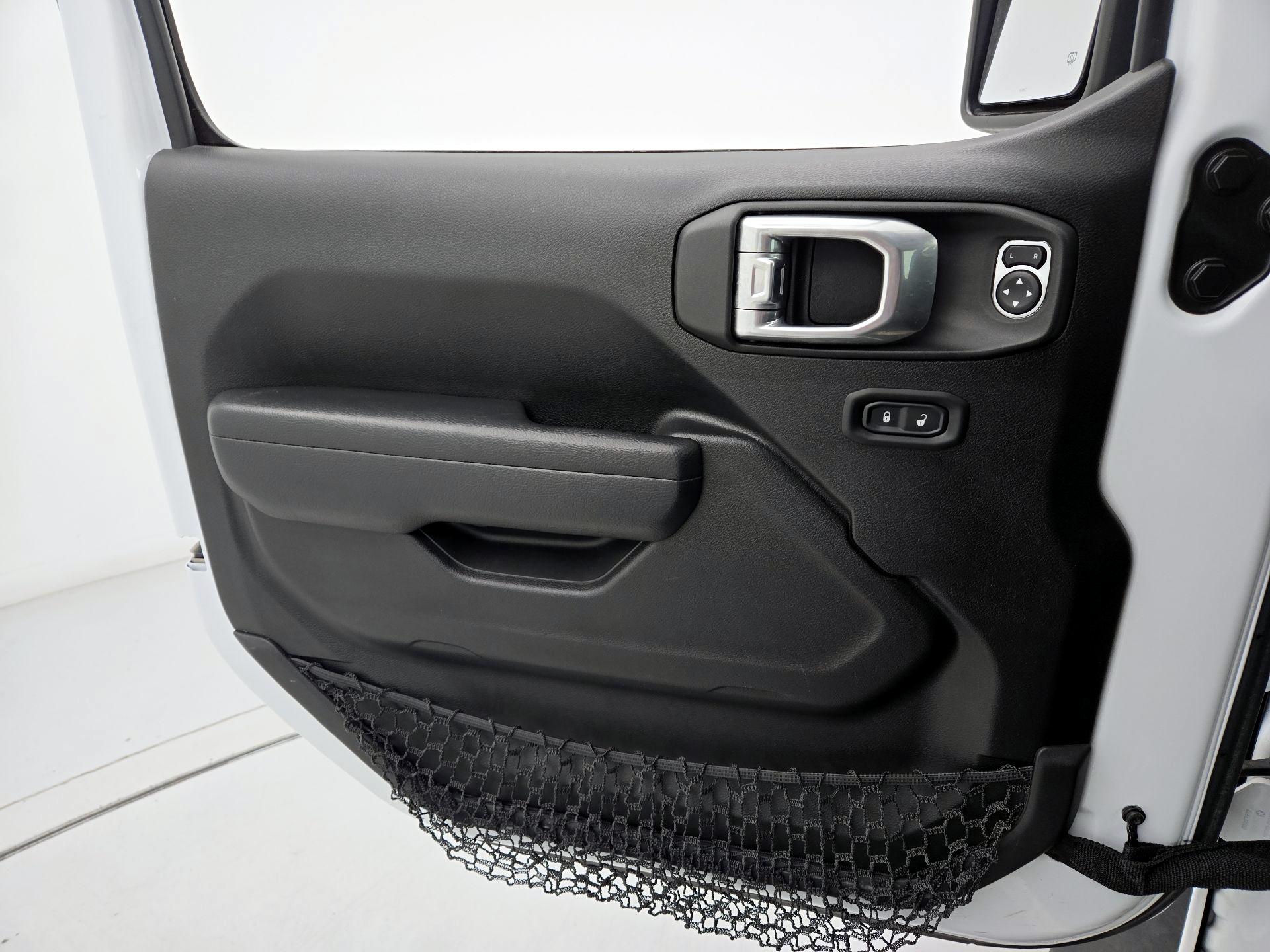 Thumbnail: 2022 Jeep Wrangler - 12