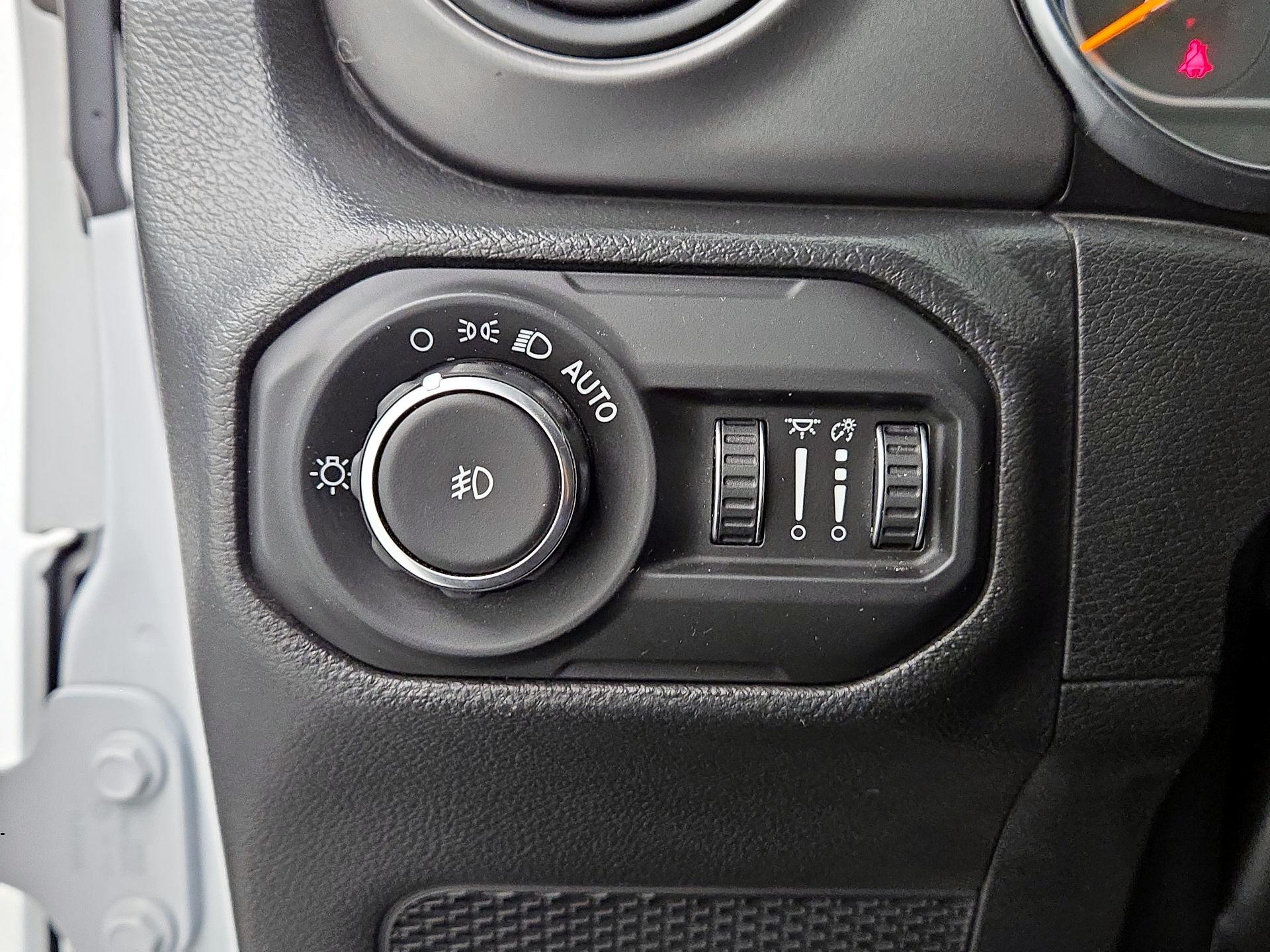 Thumbnail: 2022 Jeep Wrangler - 13