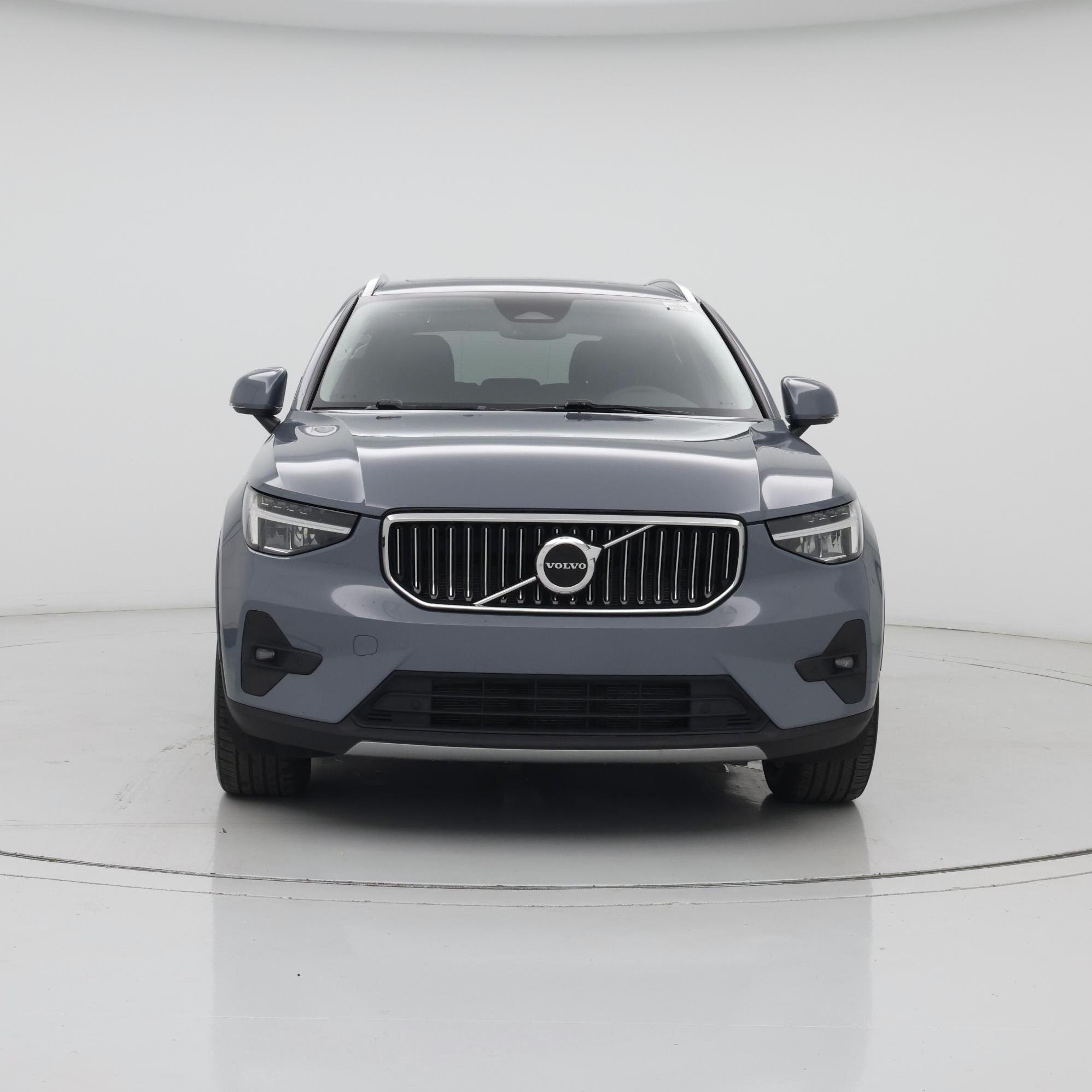 Thumbnail: 2023 Volvo XC40 - 5
