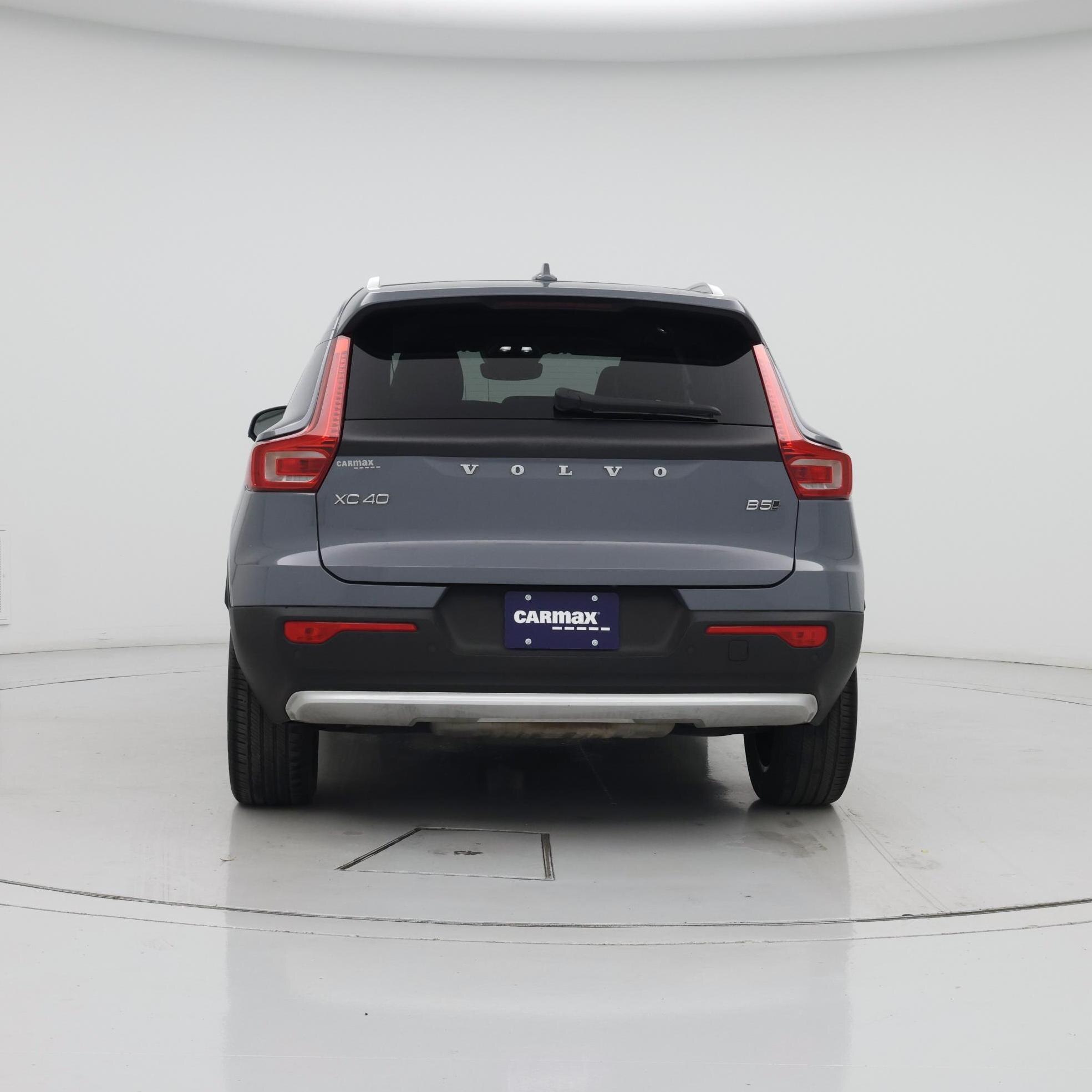 Thumbnail: 2023 Volvo XC40 - 6