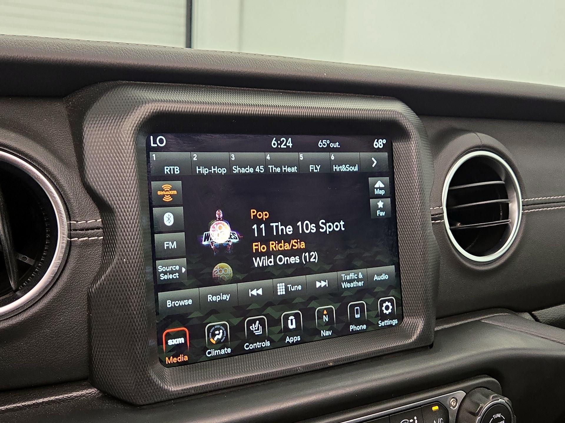 Thumbnail: 2023 Jeep Wrangler - 16