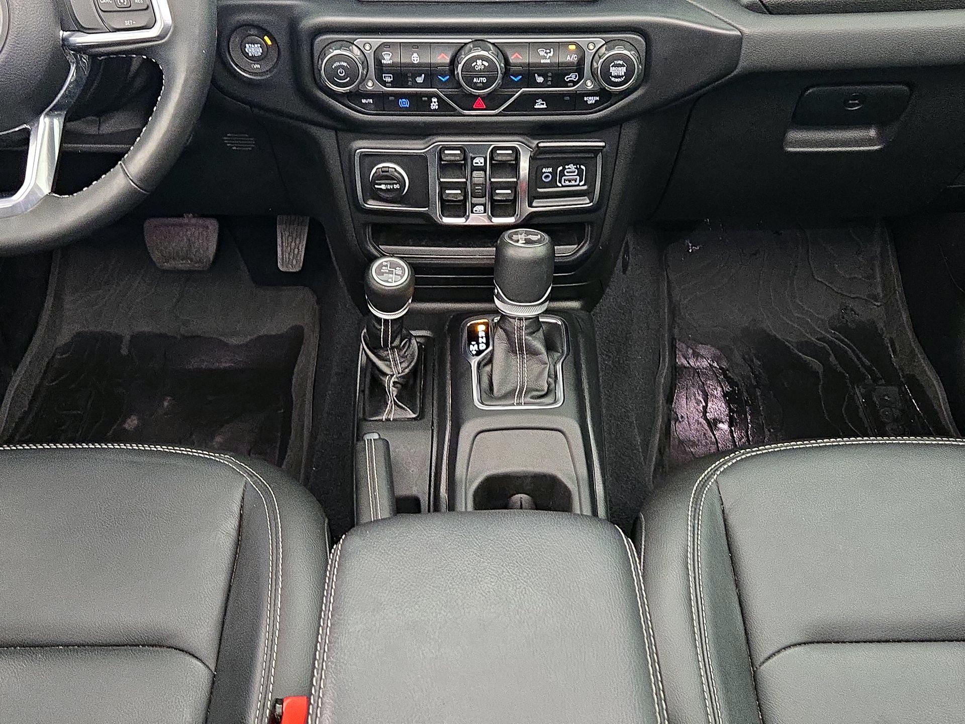 Thumbnail: 2023 Jeep Wrangler - 18