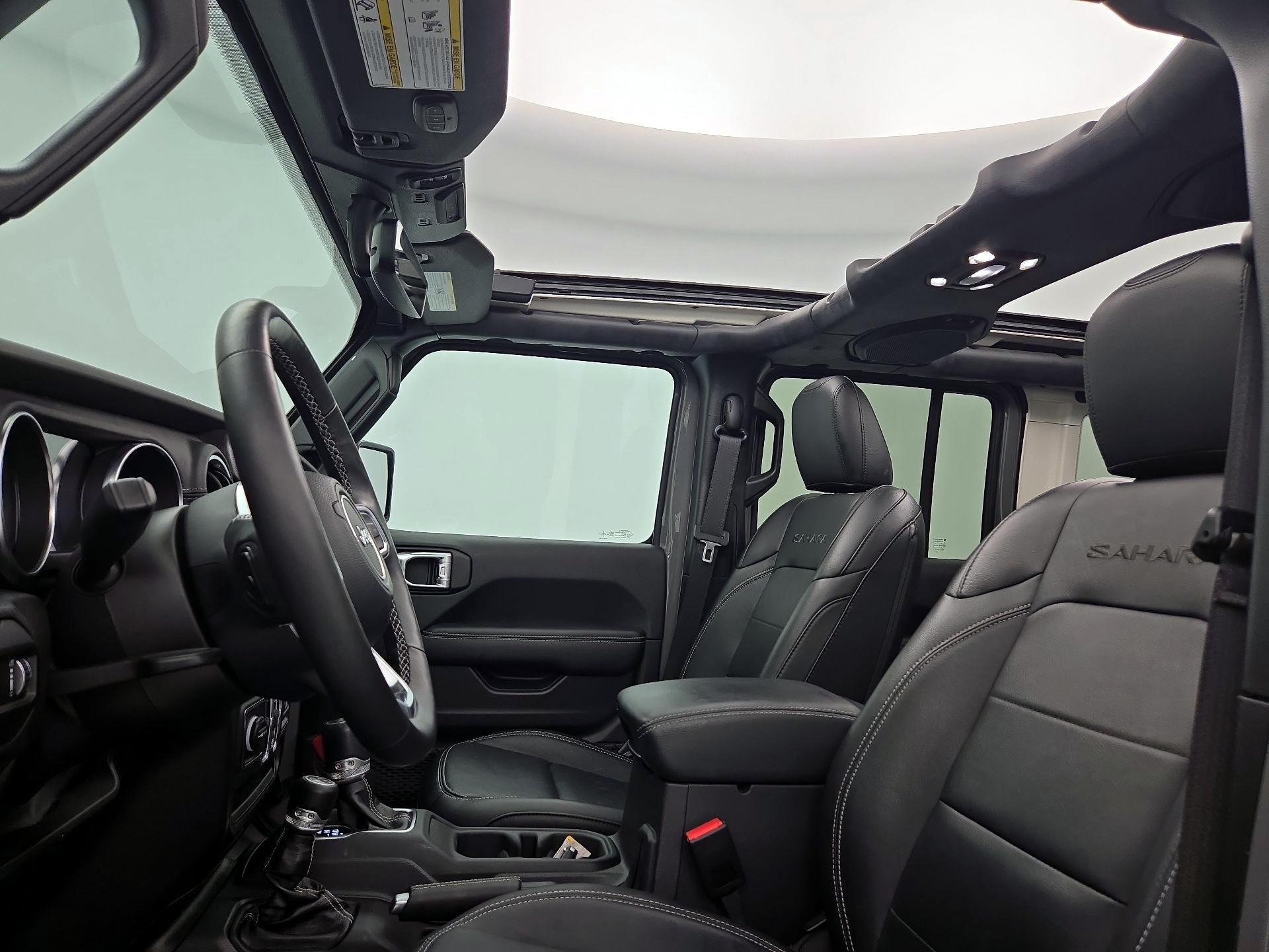 Thumbnail: 2023 Jeep Wrangler - 20