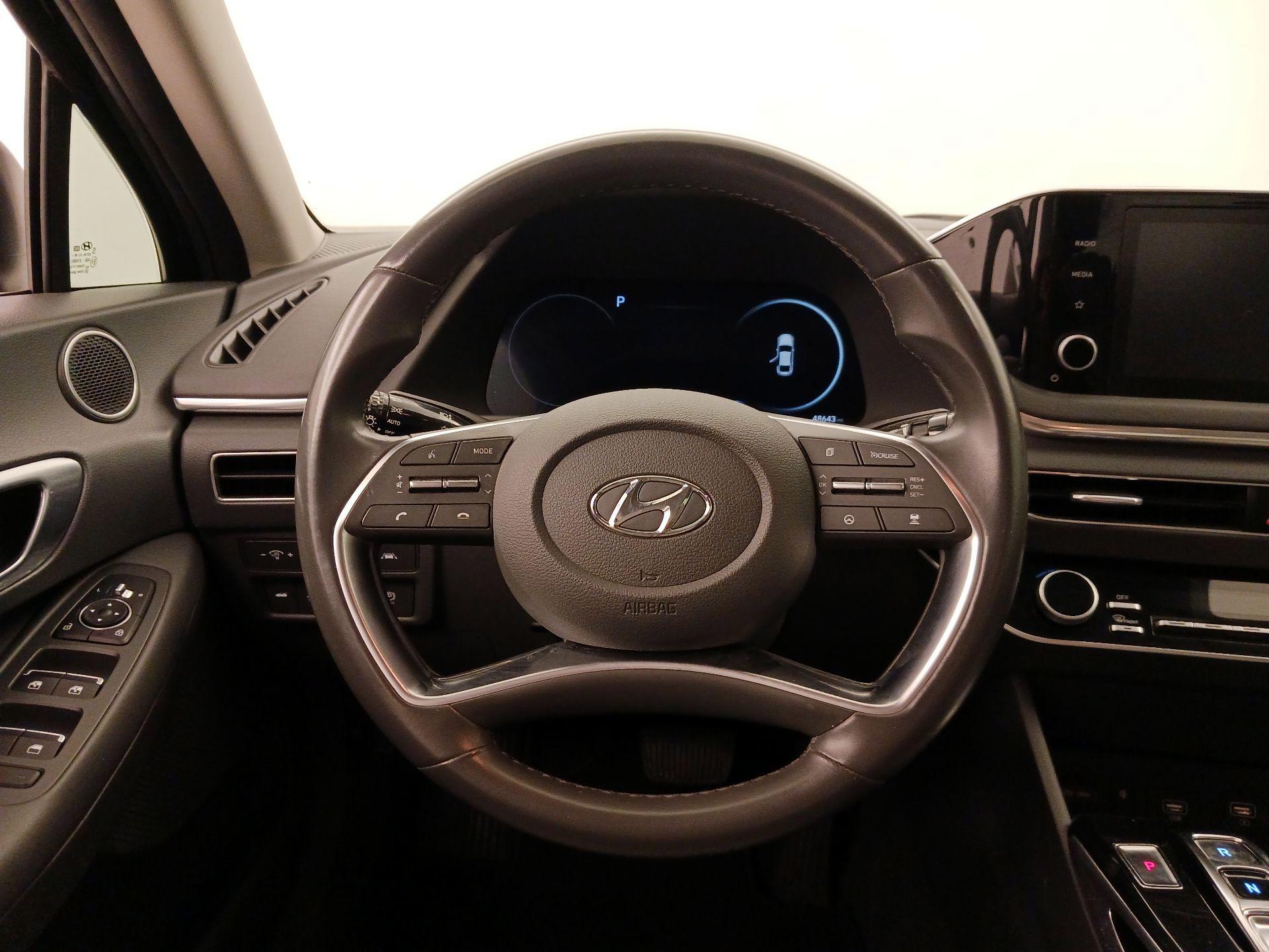 Thumbnail: 2020 Hyundai Sonata - 10