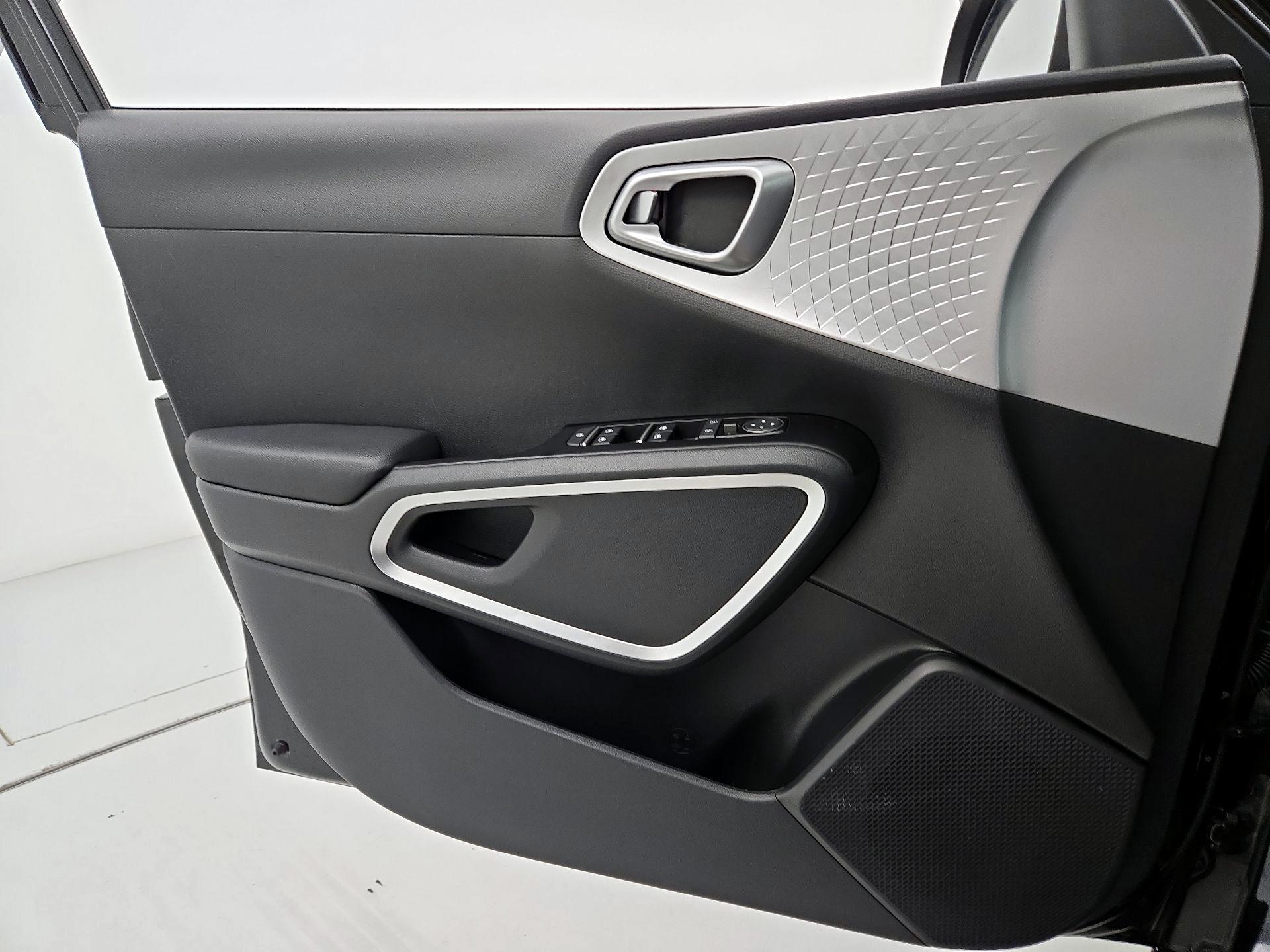 Thumbnail: 2025 Kia Soul - 12