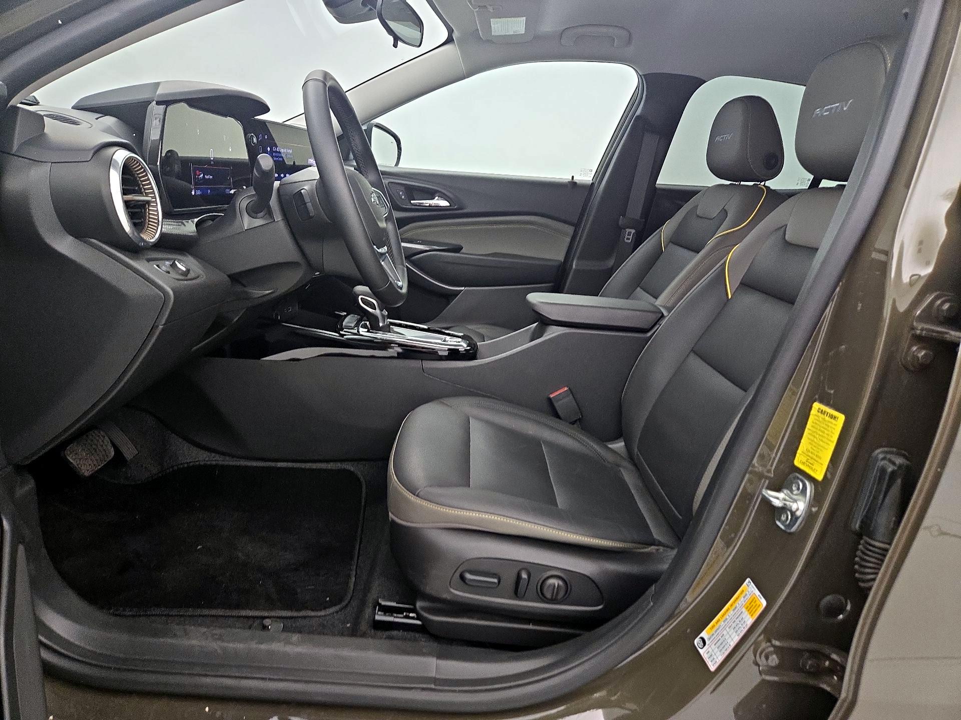 Thumbnail: 2024 Chevrolet Trax - 11