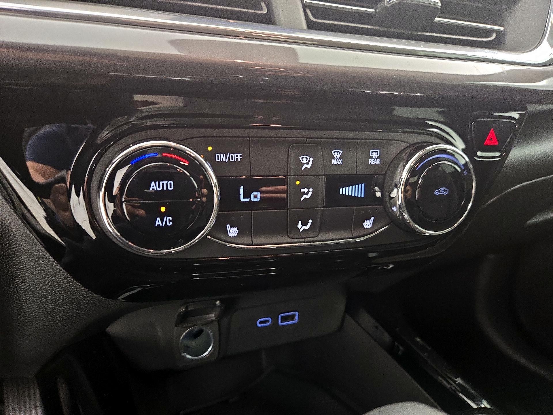 Thumbnail: 2024 Chevrolet Trax - 16