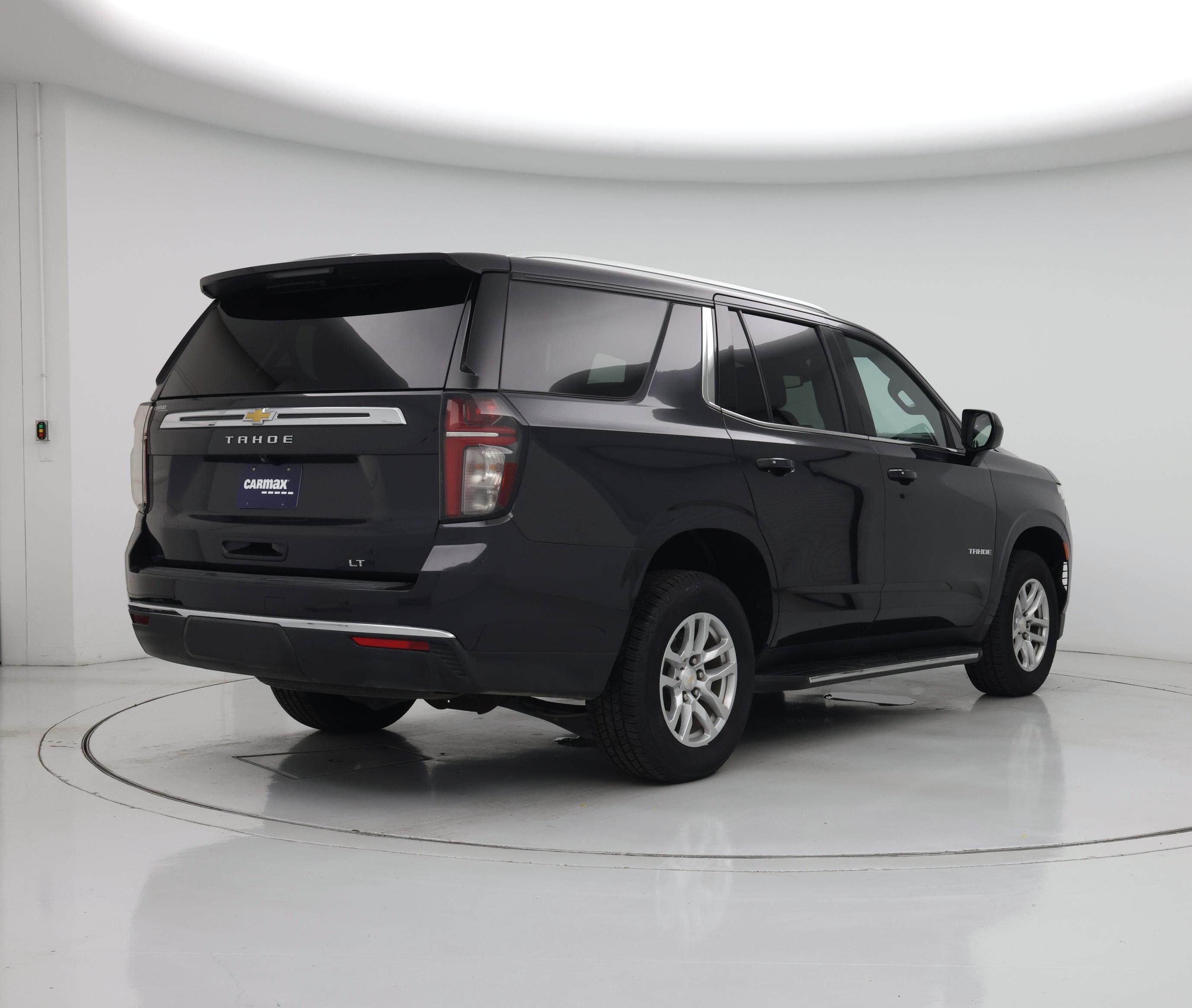 Thumbnail: 2023 Chevrolet Tahoe - 8