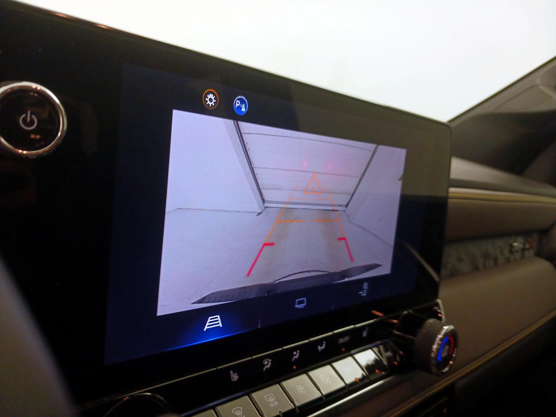 Thumbnail: 2024 Chevrolet Colorado - 14