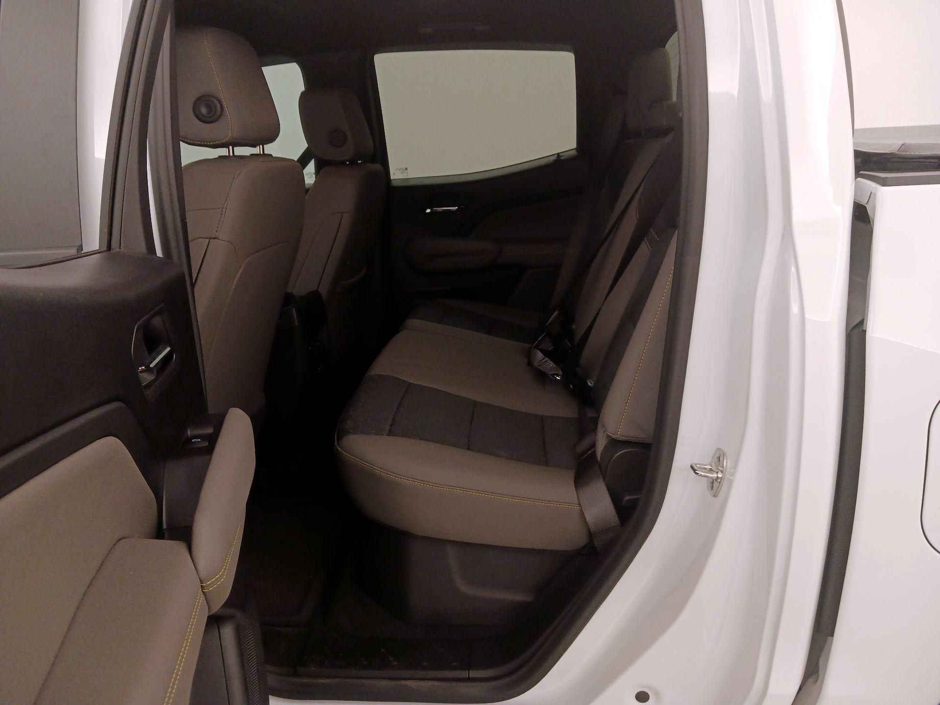 Thumbnail: 2024 Chevrolet Colorado - 19